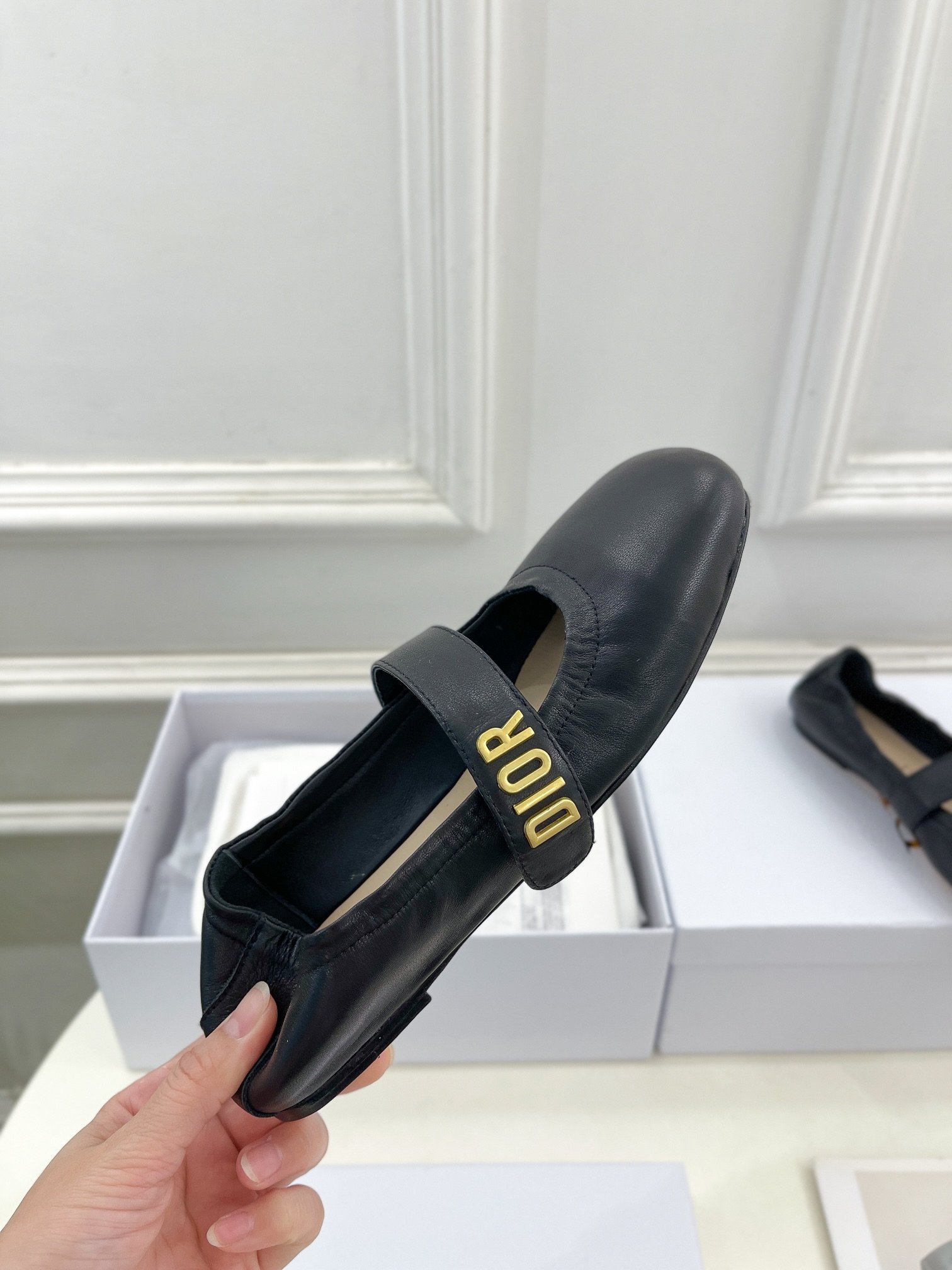 Dior迪奥242024早春新品顶级版本️专柜主打新款平底方头芭蕾舞鞋硬货上新代购级别！高级感十足！国内