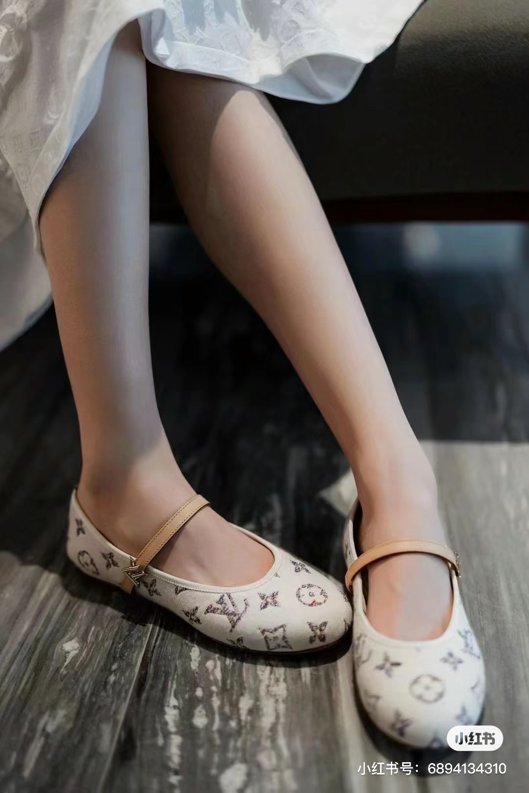 NO:413277,Demonstration of foot fitting, single shoes19860909上脚搭配示范,单鞋,Women's Shoes