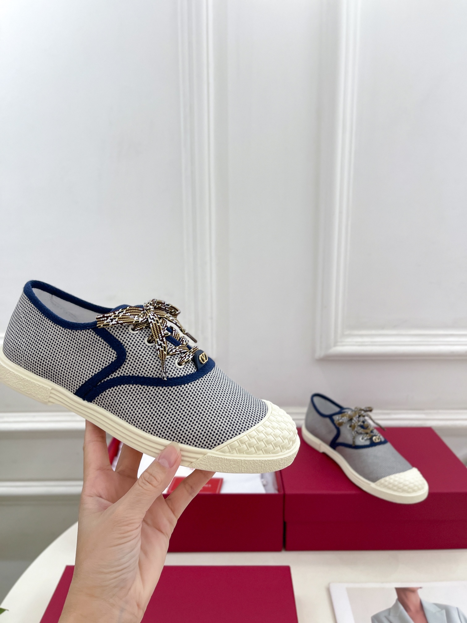 Valentino华伦天奴2025ss早春新品BAYBYBAY女士帆布运动鞋上新️ValentinoGa