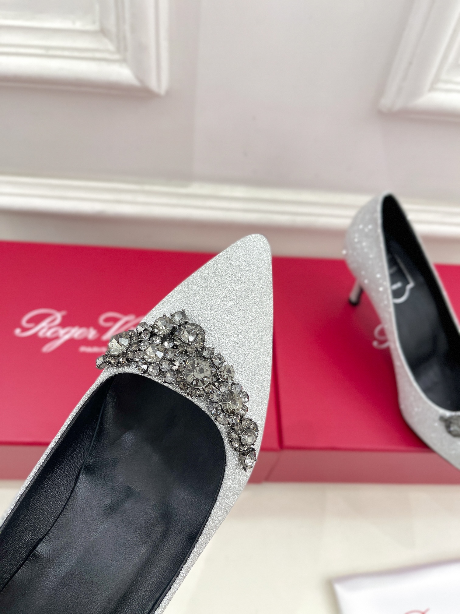 𝐑𝐨𝐠𝐞𝐫 𝐕𝐢𝐯𝐢𝐞r |  25 𝐬𝐬 

❥2025 RV早春新品 Efflorescence花型