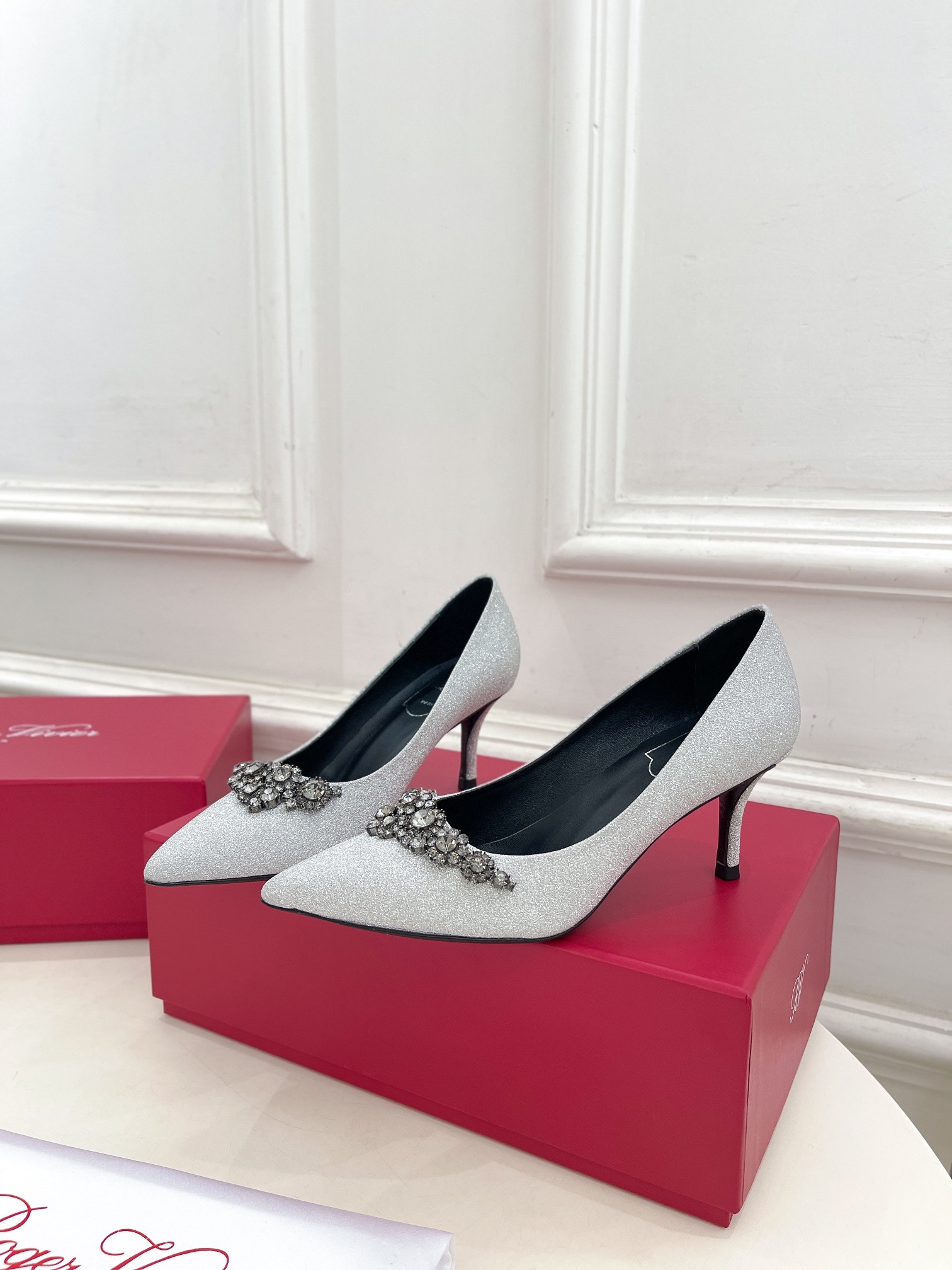 𝐑𝐨𝐠𝐞𝐫 𝐕𝐢𝐯𝐢𝐞r |  25 𝐬𝐬 

❥2025 RV早春新品 Efflorescence花型