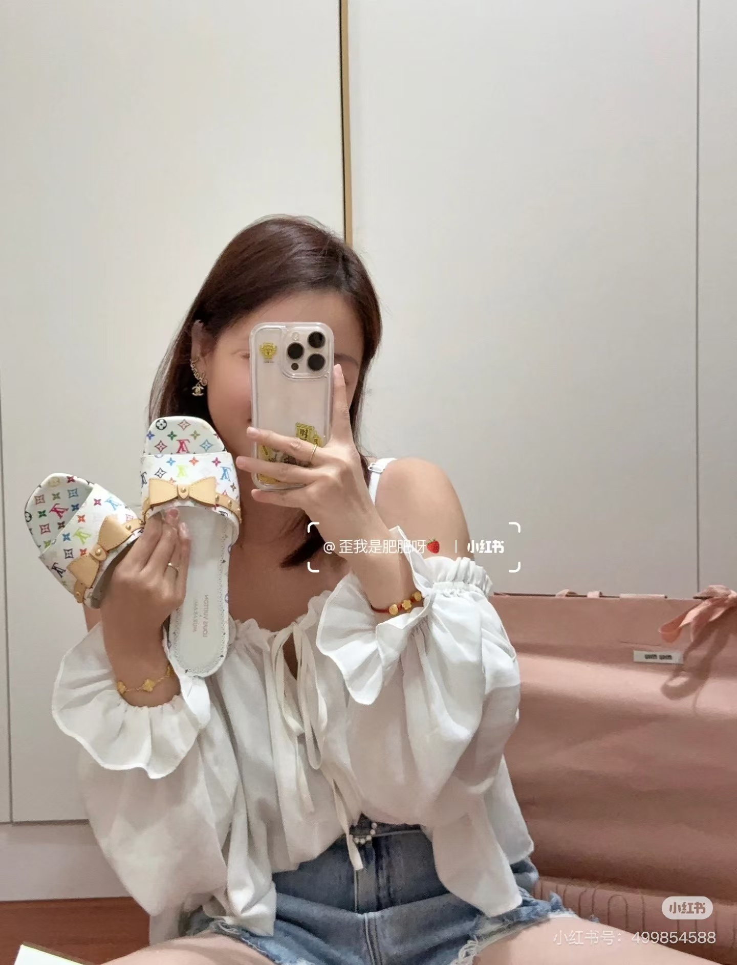 NO:228386,Demonstration of foot fitting, slippers, slippers19860909上脚搭配示范,拖鞋,slippers,Women's Shoes