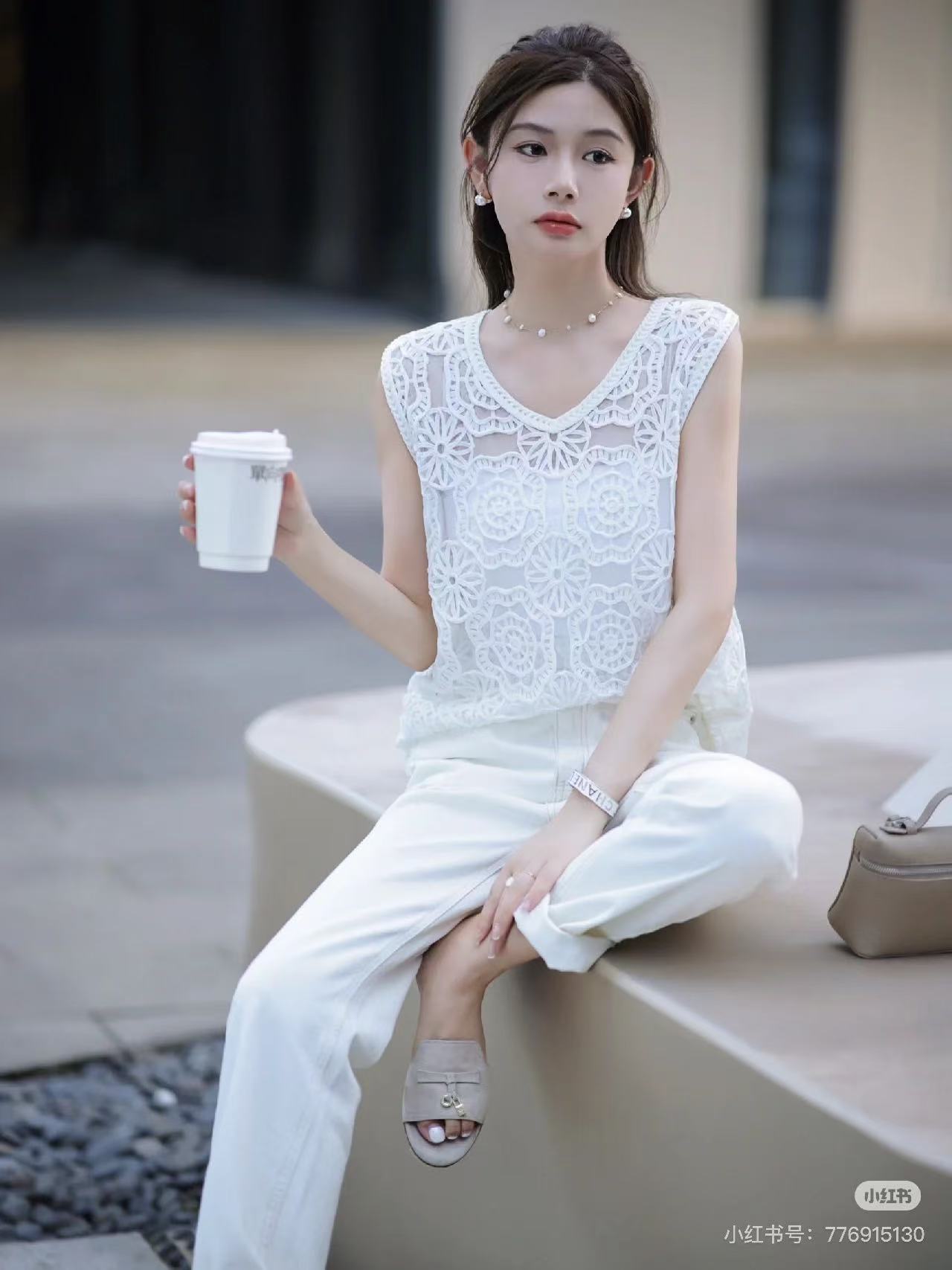 NO:166052,Demonstration of foot fitting, slippers, slippers19860909上脚搭配示范,拖鞋,slippers,Women's Shoes