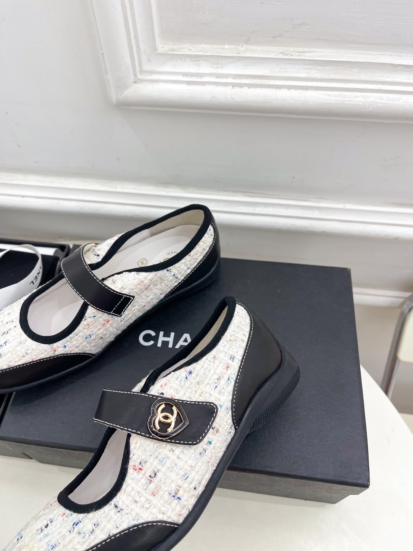 𝐂𝐇𝐀𝐍𝐄𝐋  | 小香  25𝐬𝐬 

🦋2025 春夏新品  专柜经典款 小香双C休闲玛丽珍鞋系列上