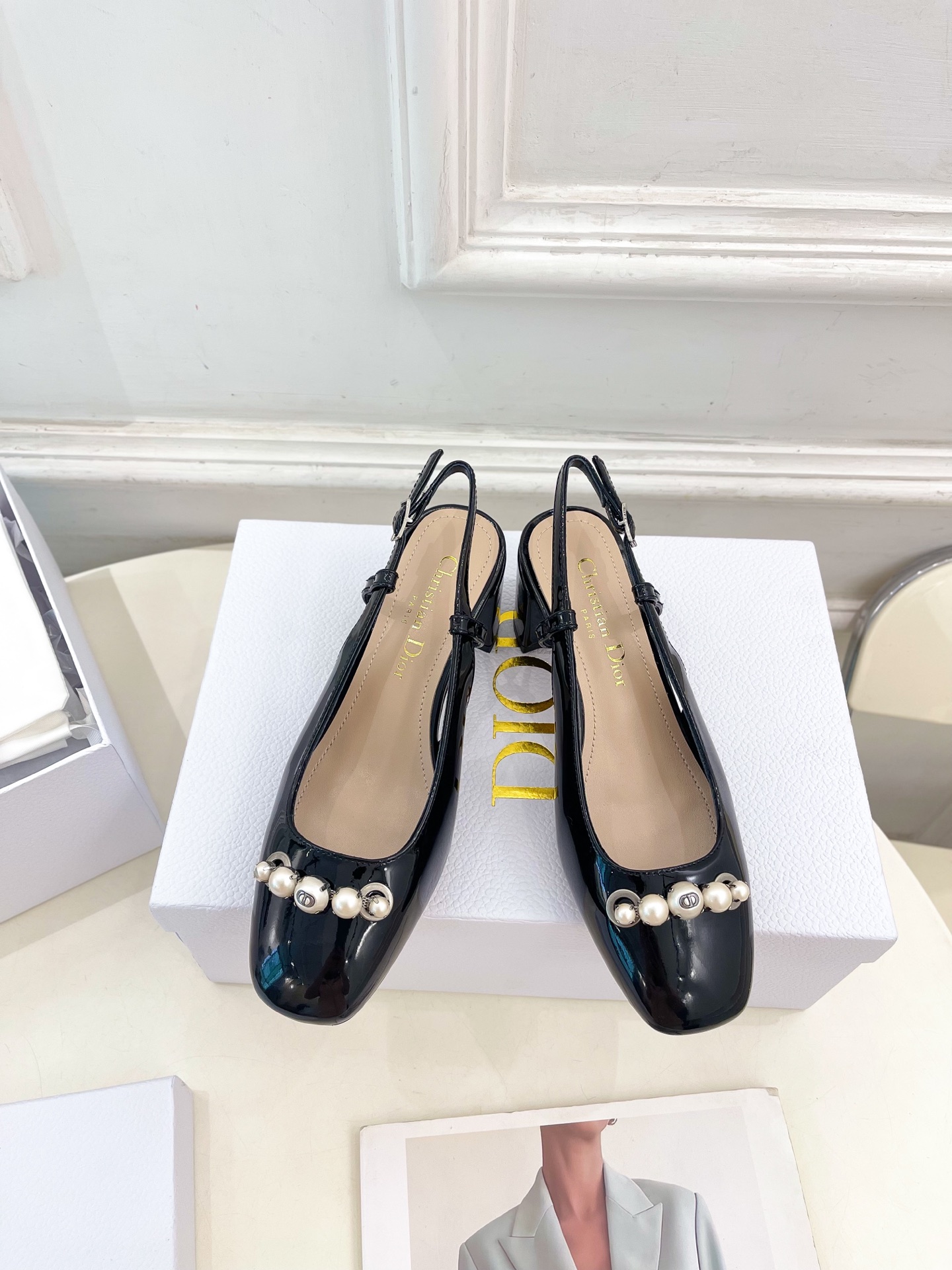 Dior |  迪奥  25𝐬𝐬 

🧡💚2025早春新品 顶级版本⚠️
专柜主打新款Dior Pari