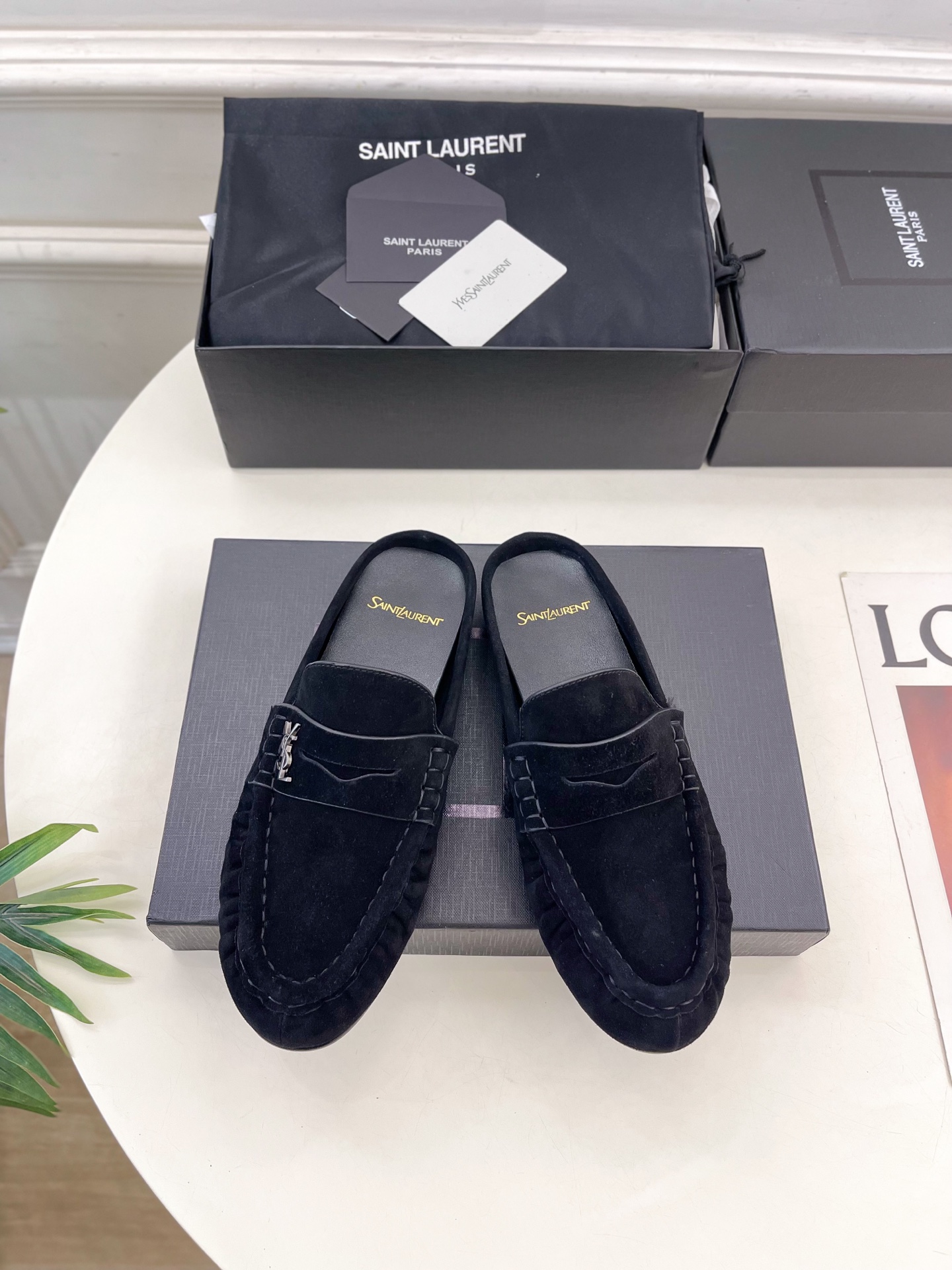 SAIN*LAURENT  圣罗兰 2025早春新品 YSL 穆勒鞋 包头半拖鞋上新☑️
———————
