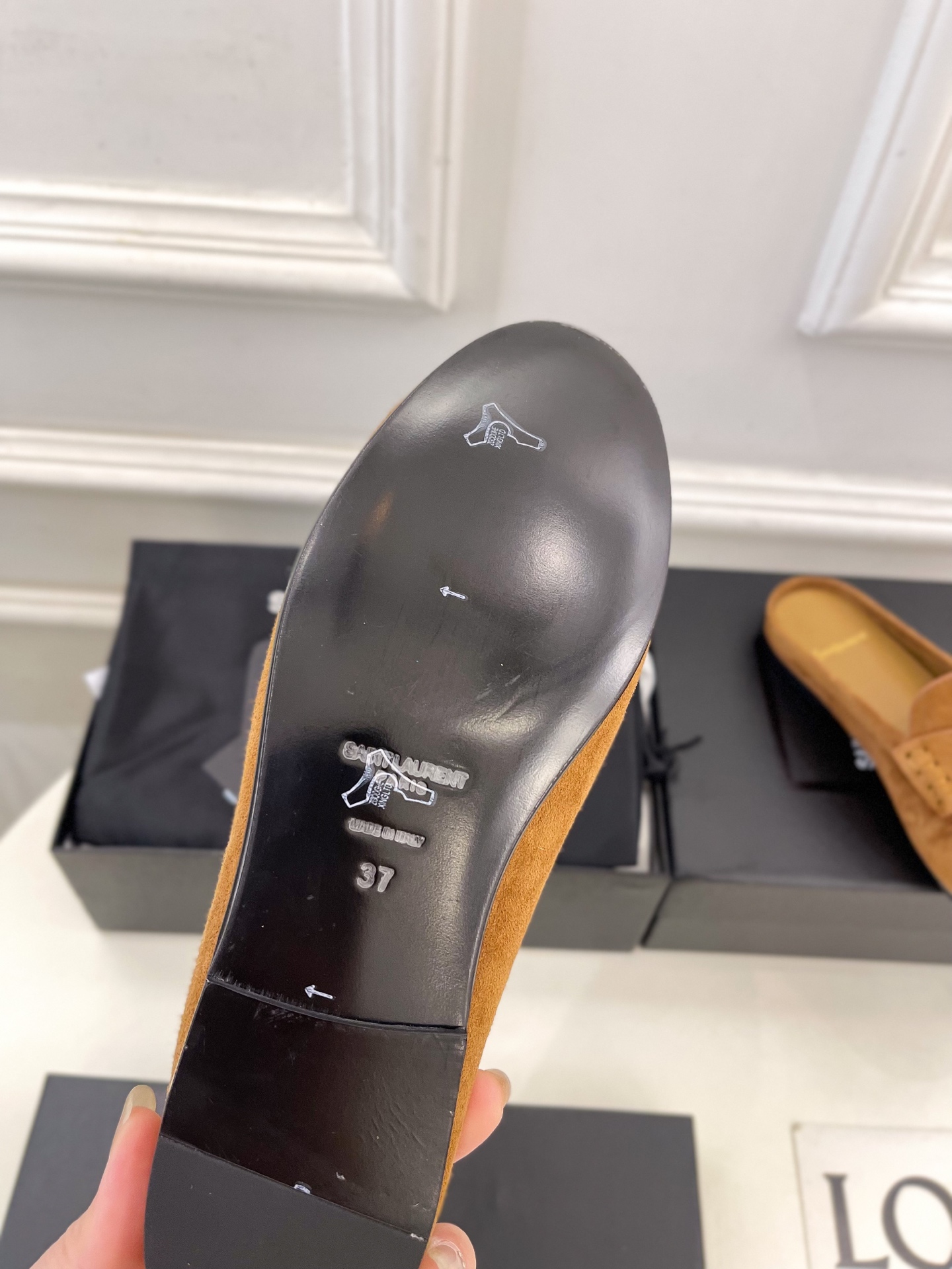 SAIN*LAURENT  圣罗兰 2025早春新品 YSL 穆勒鞋 包头半拖鞋上新☑️
———————