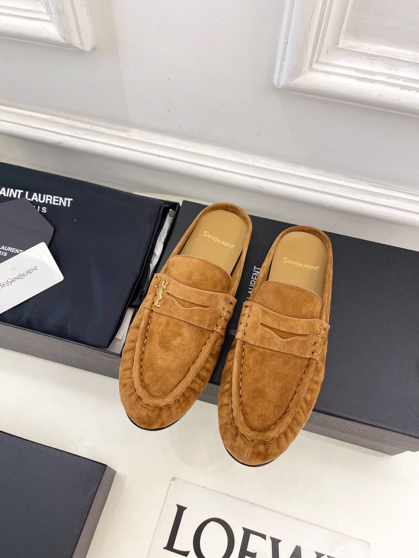 SAIN*LAURENT  圣罗兰 2025早春新品 YSL 穆勒鞋 包头半拖鞋上新☑️
———————