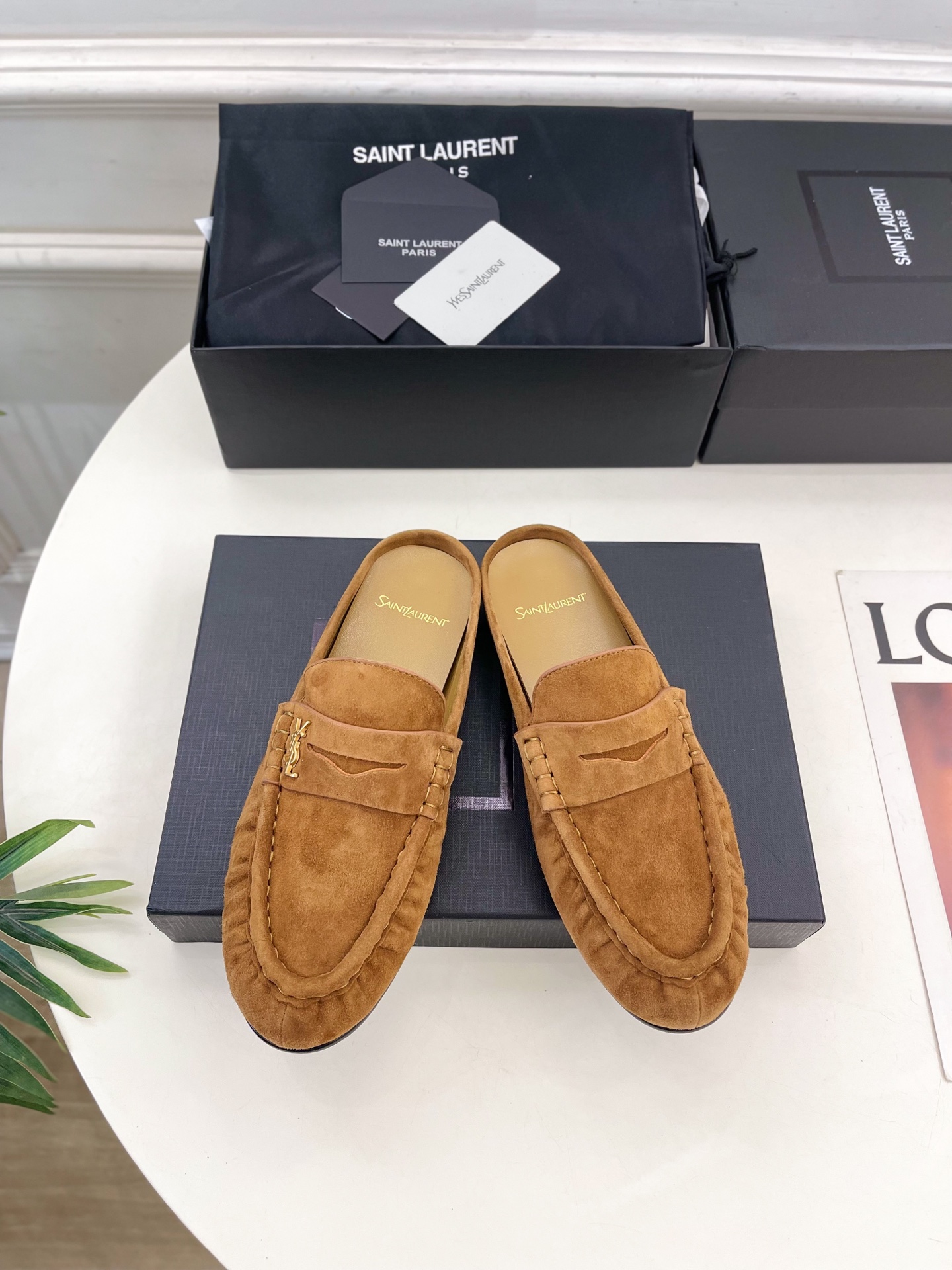 SAIN*LAURENT  圣罗兰 2025早春新品 YSL 穆勒鞋 包头半拖鞋上新☑️
———————