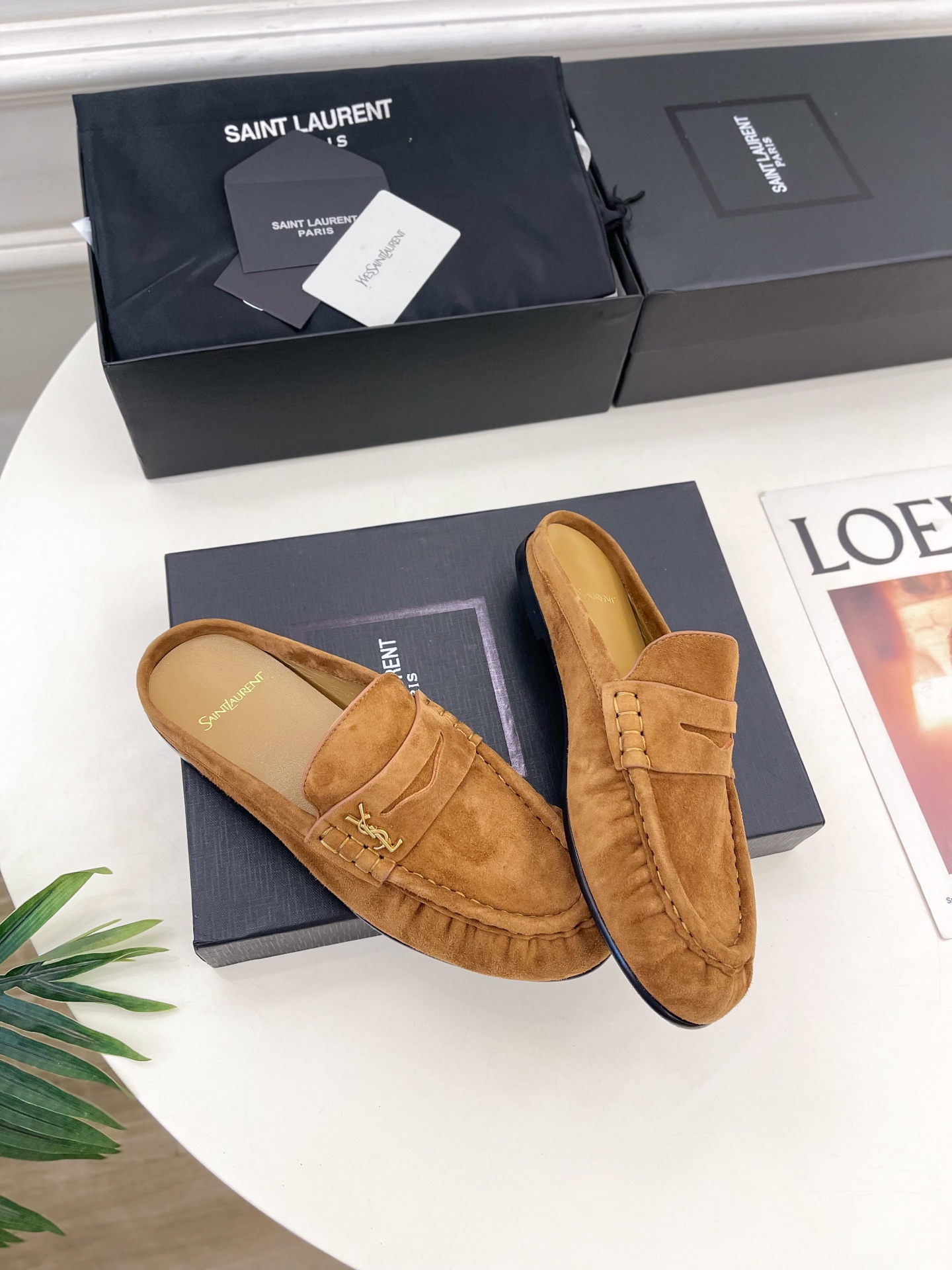 SAIN*LAURENT  圣罗兰 2025早春新品 YSL 穆勒鞋 包头半拖鞋上新☑️
———————