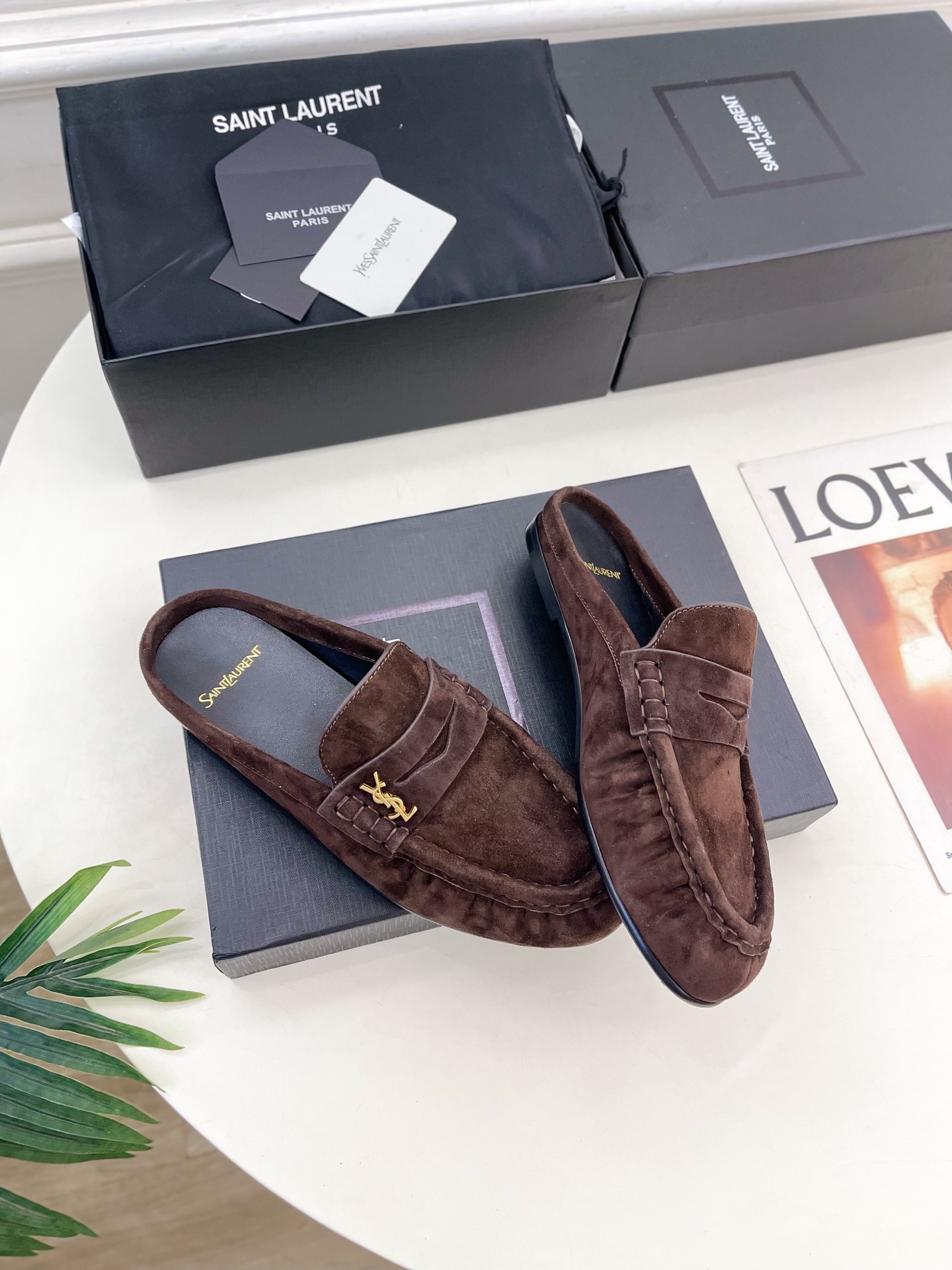 SAIN*LAURENT  圣罗兰 2025早春新品 YSL 穆勒鞋 包头半拖鞋上新☑️
———————