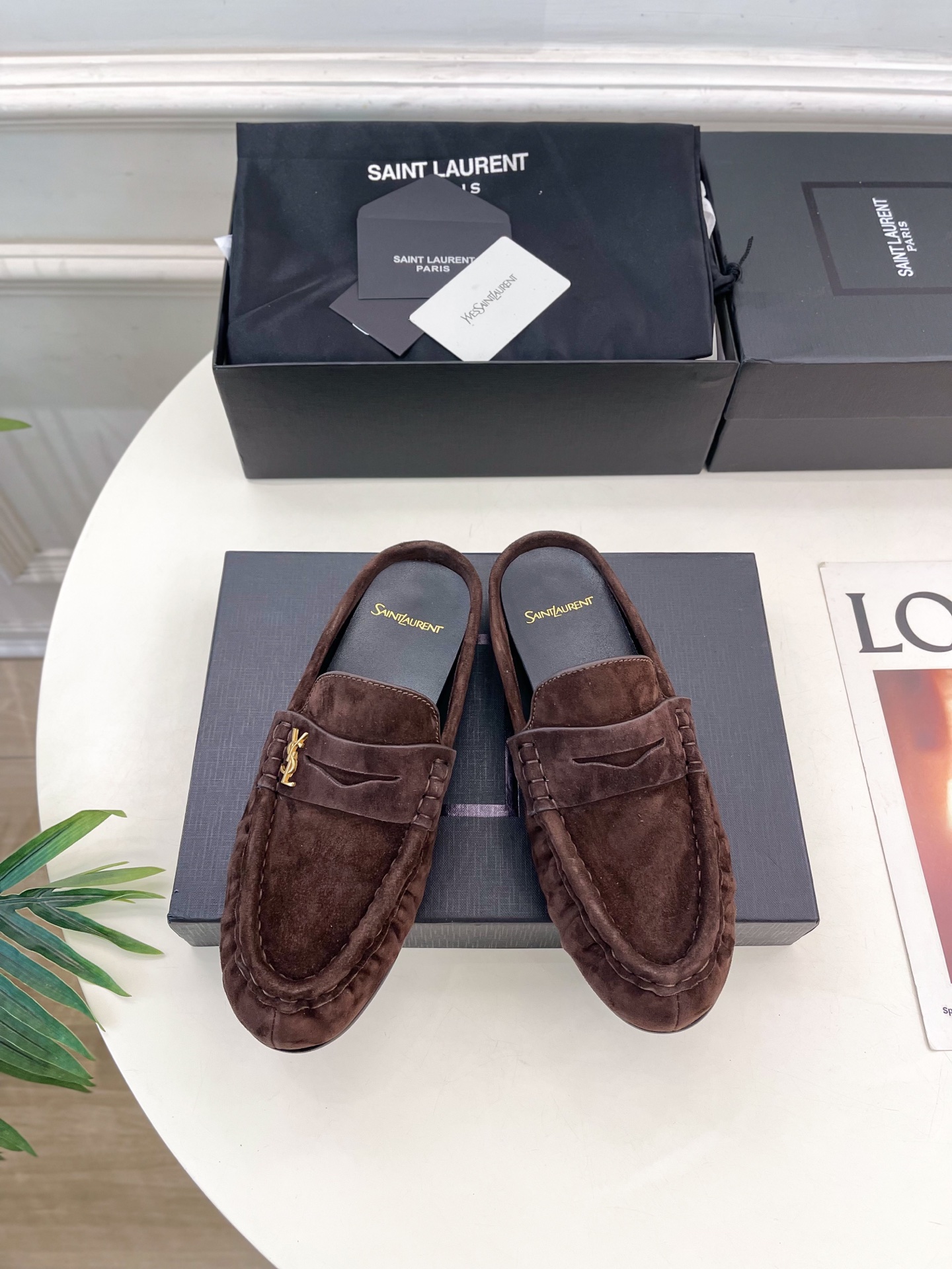 SAIN*LAURENT  圣罗兰 2025早春新品 YSL 穆勒鞋 包头半拖鞋上新☑️
———————
