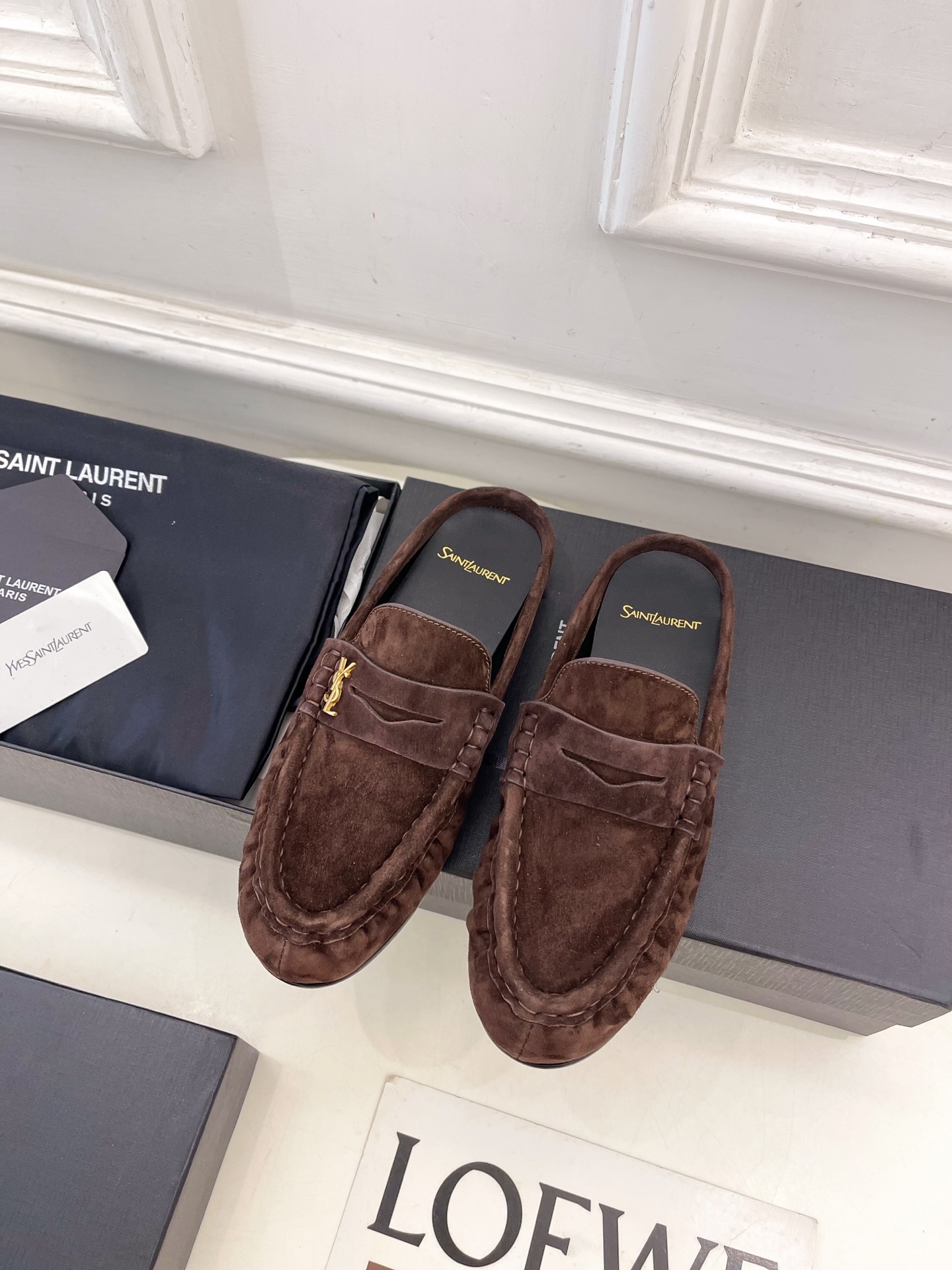SAIN*LAURENT  圣罗兰 2025早春新品 YSL 穆勒鞋 包头半拖鞋上新☑️
———————