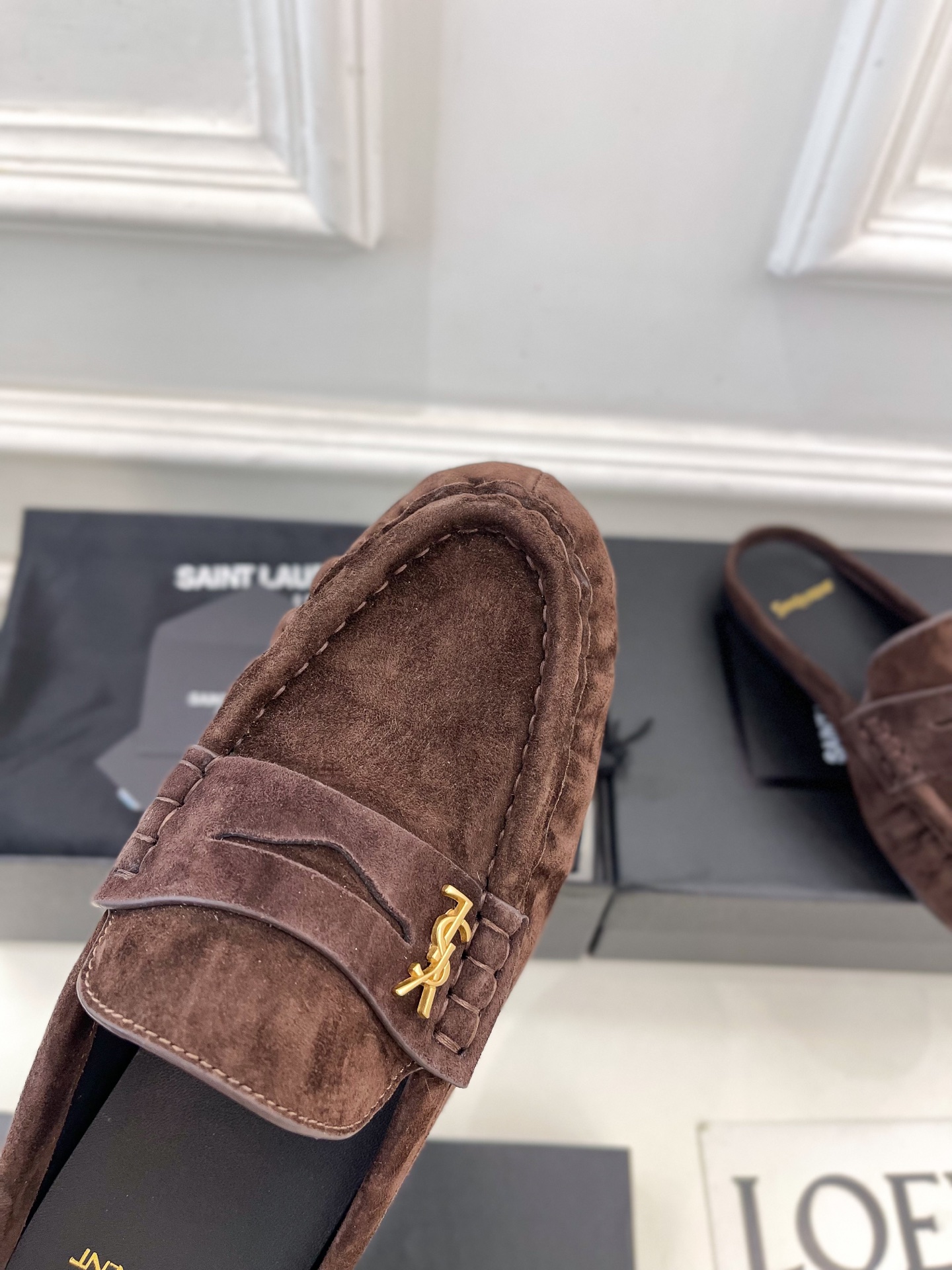 SAIN*LAURENT  圣罗兰 2025早春新品 YSL 穆勒鞋 包头半拖鞋上新☑️
———————
