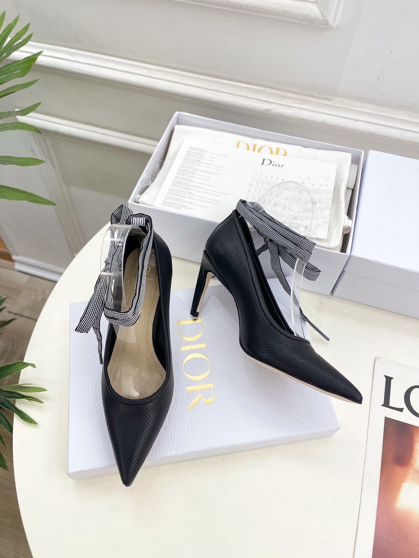 Dior |  迪奥  25𝐬𝐬 

🧡💚2025春夏新品 顶级版本⚠️
专柜主打新款D-lourney