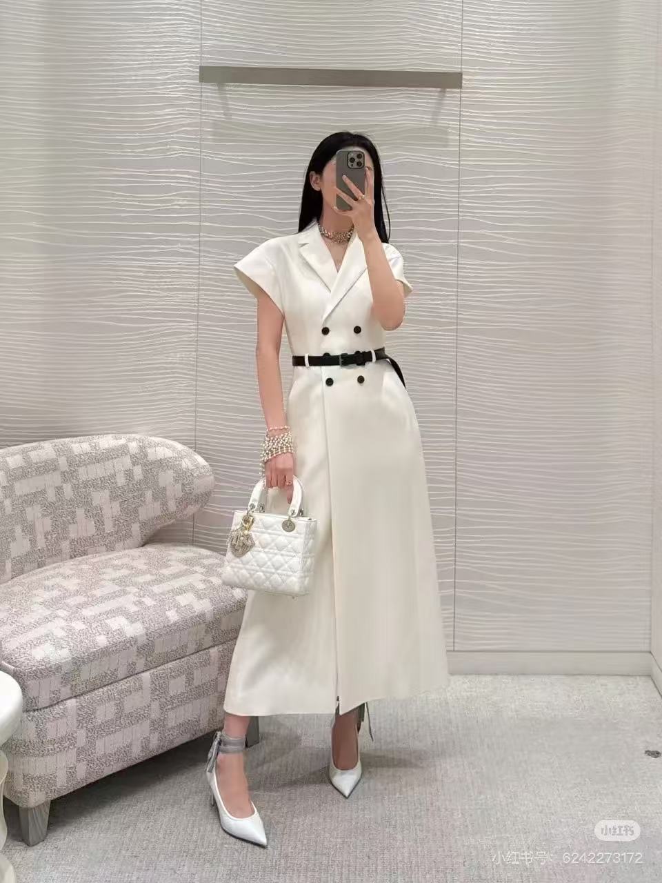 NO:258841,Demonstration of foot fitting, single shoes19860909上脚搭配示范,单鞋,Women's Shoes