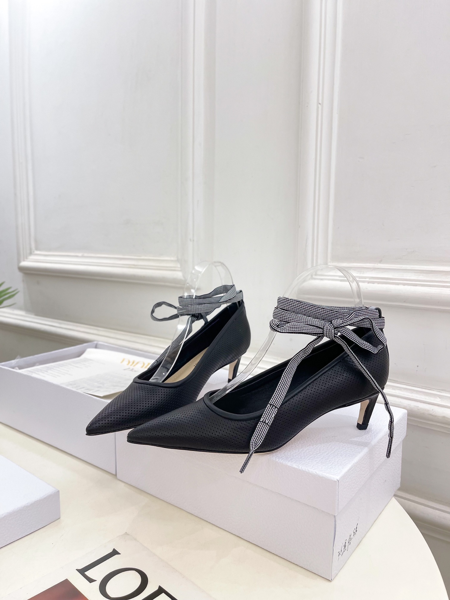 Dior |  迪奥  25𝐬𝐬 

🧡💚2025春夏新品 顶级版本⚠️
专柜主打新款D-lourney