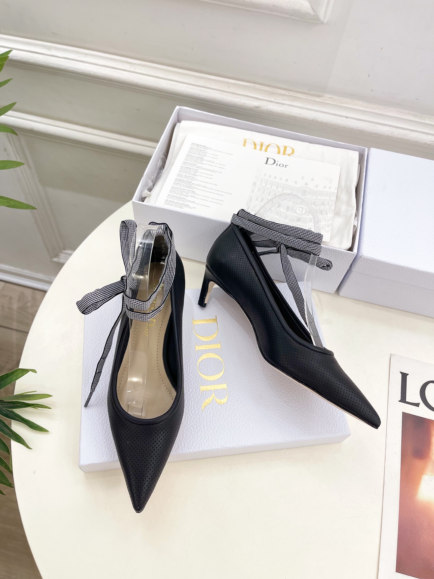 Dior |  迪奥  25𝐬𝐬 

🧡💚2025春夏新品 顶级版本⚠️
专柜主打新款D-lourney