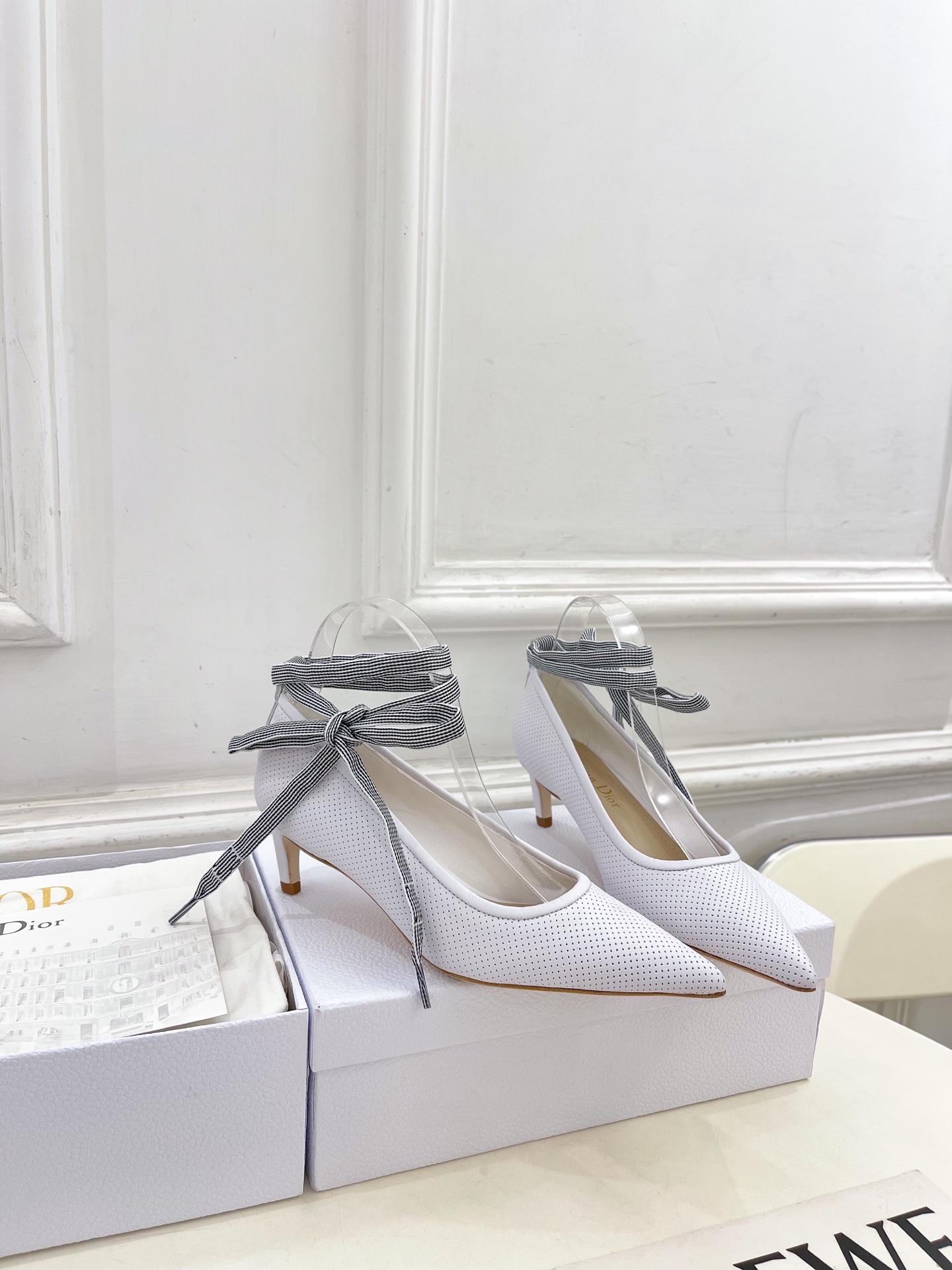Dior |  迪奥  25𝐬𝐬 

🧡💚2025春夏新品 顶级版本⚠️
专柜主打新款D-lourney