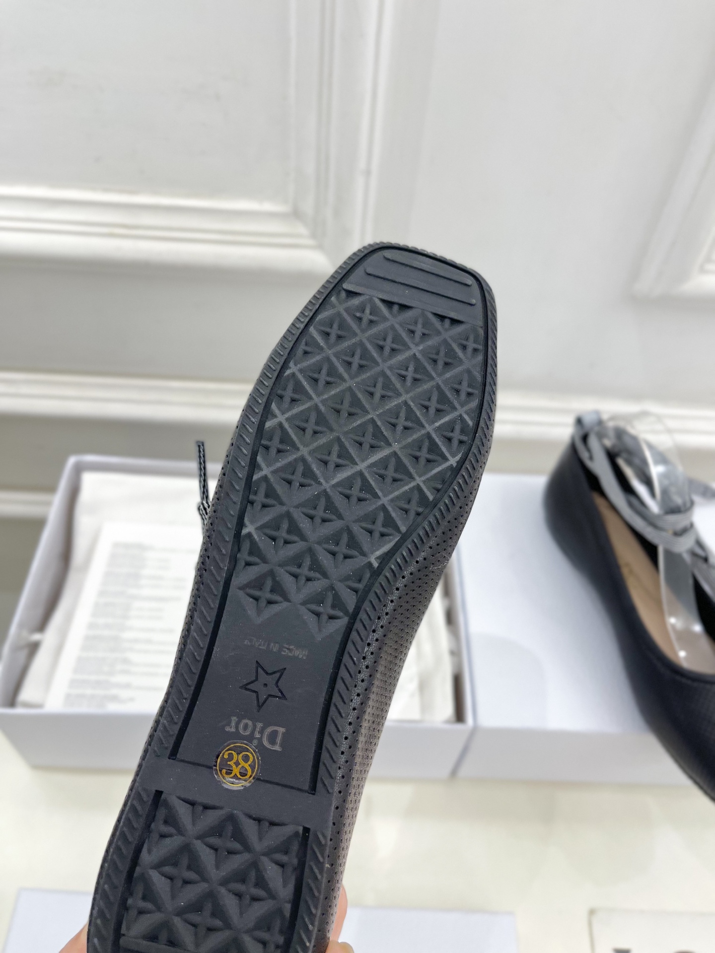 Dior |  迪奥  25𝐬𝐬 

🧡💚2025春夏新品 顶级版本⚠️
专柜主打新款D-journey