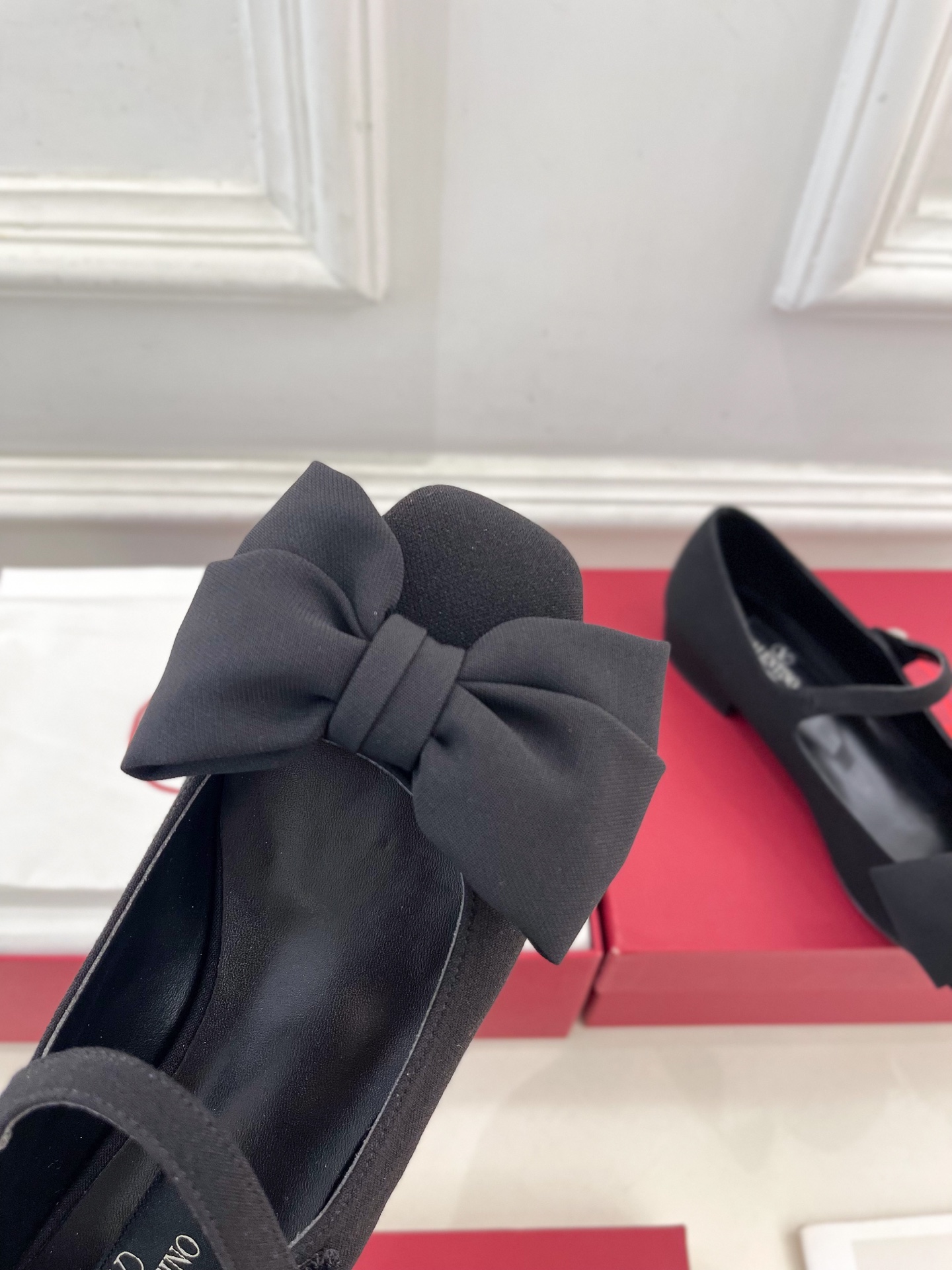 Valentino 华伦天奴 2025ss早春新品 BOWJANE 绉绸玛丽珍芭蕾舞鞋上新☑️
————