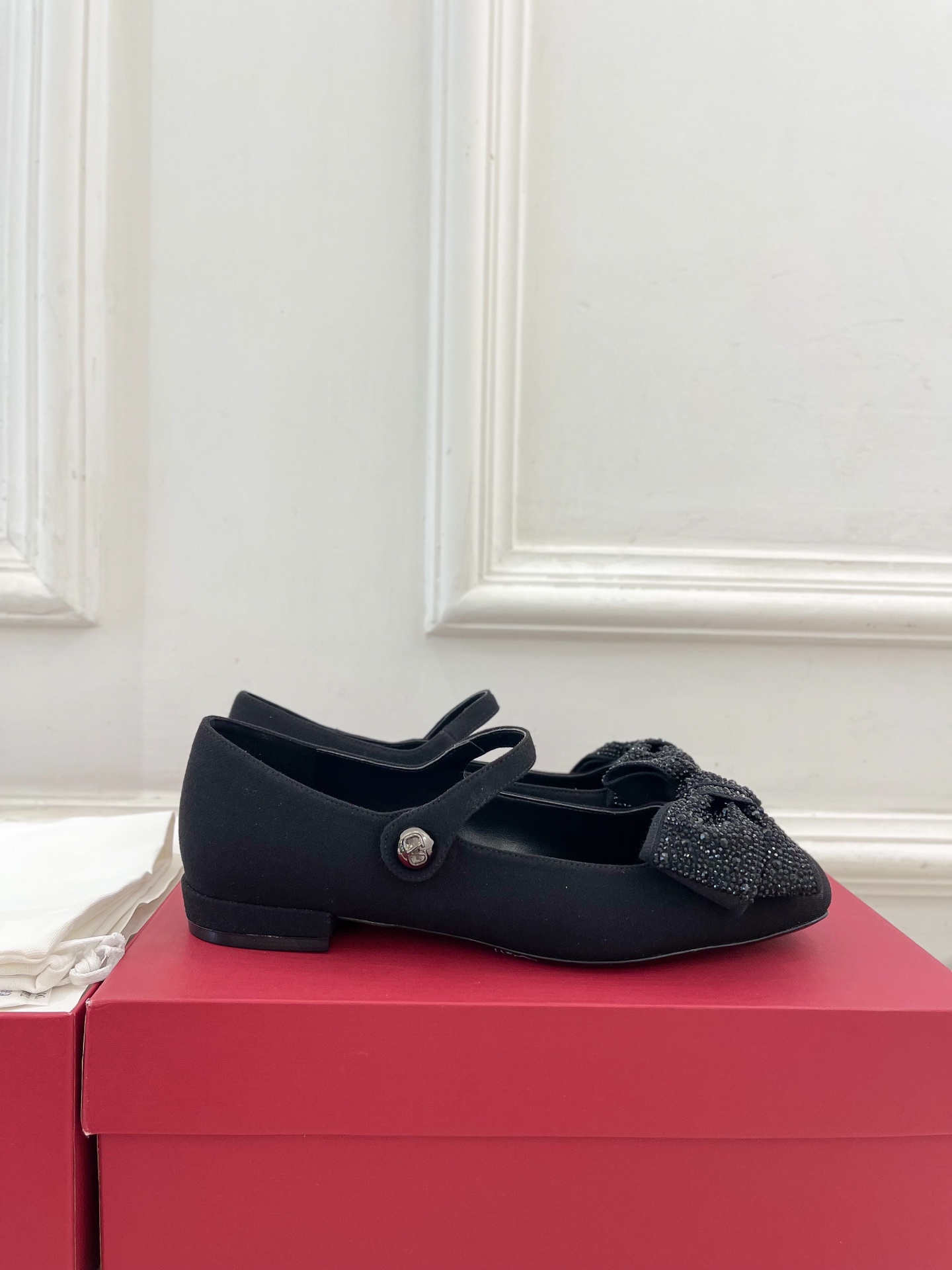 Valentino 华伦天奴 2025ss早春新品 BOWJANE 绉绸玛丽珍芭蕾舞鞋上新☑️
————