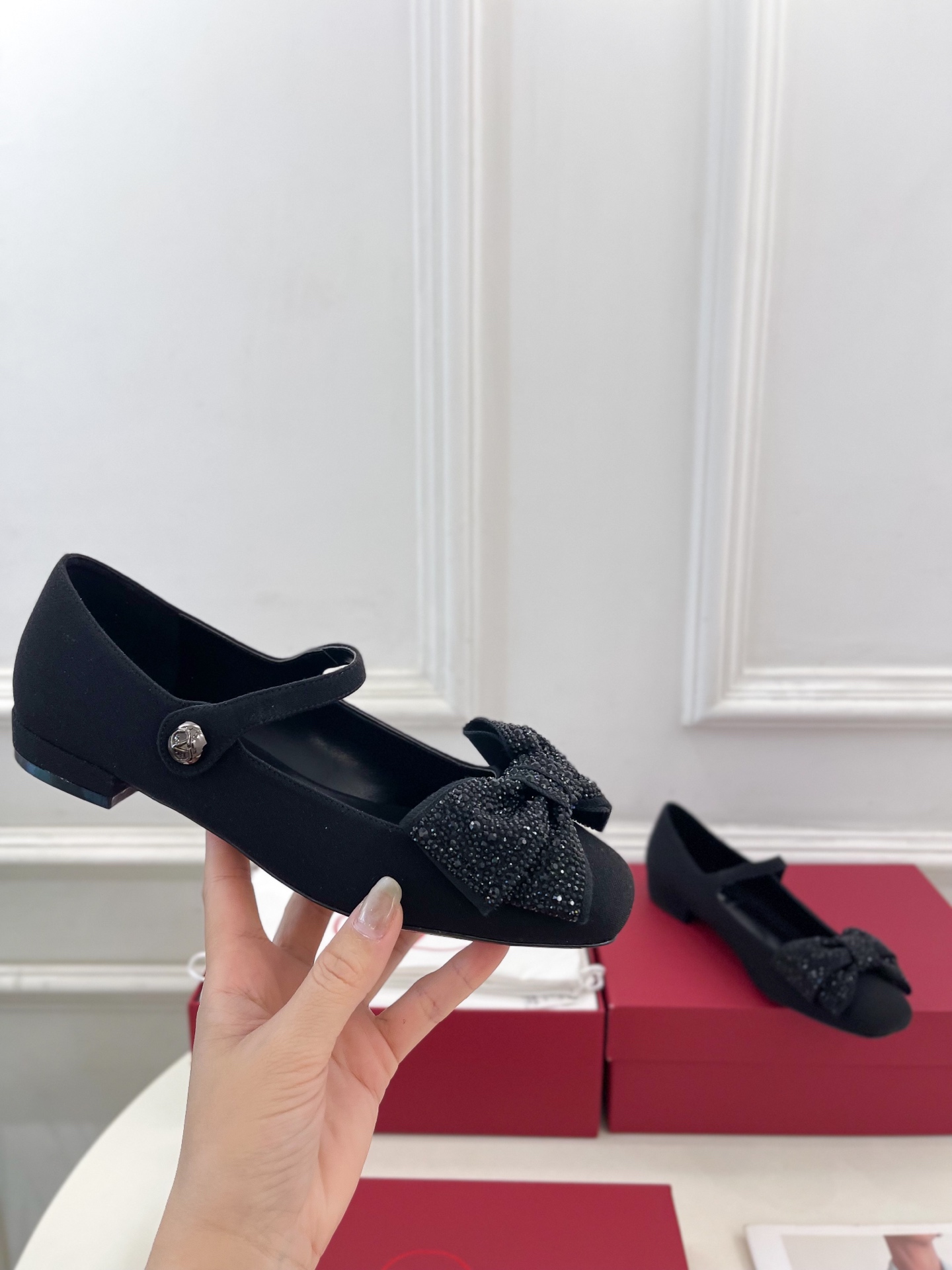 Valentino 华伦天奴 2025ss早春新品 BOWJANE 绉绸玛丽珍芭蕾舞鞋上新☑️
————