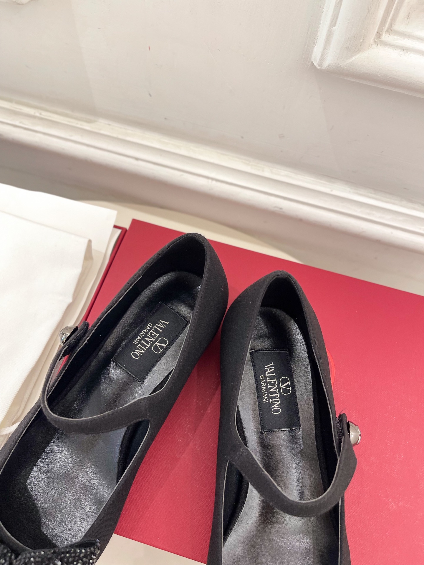 Valentino 华伦天奴 2025ss早春新品 BOWJANE 绉绸玛丽珍芭蕾舞鞋上新☑️
————