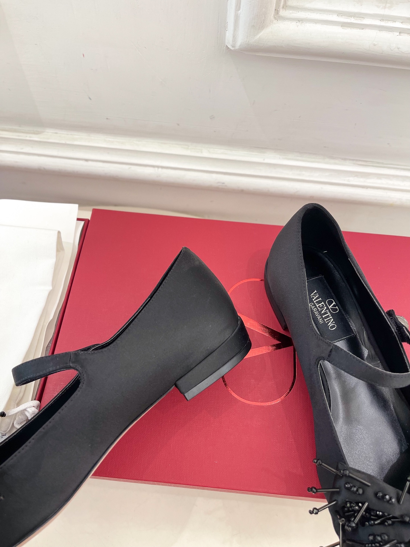 Valentino 华伦天奴 2025ss早春新品 BOWJANE 绉绸玛丽珍芭蕾舞鞋上新☑️
————