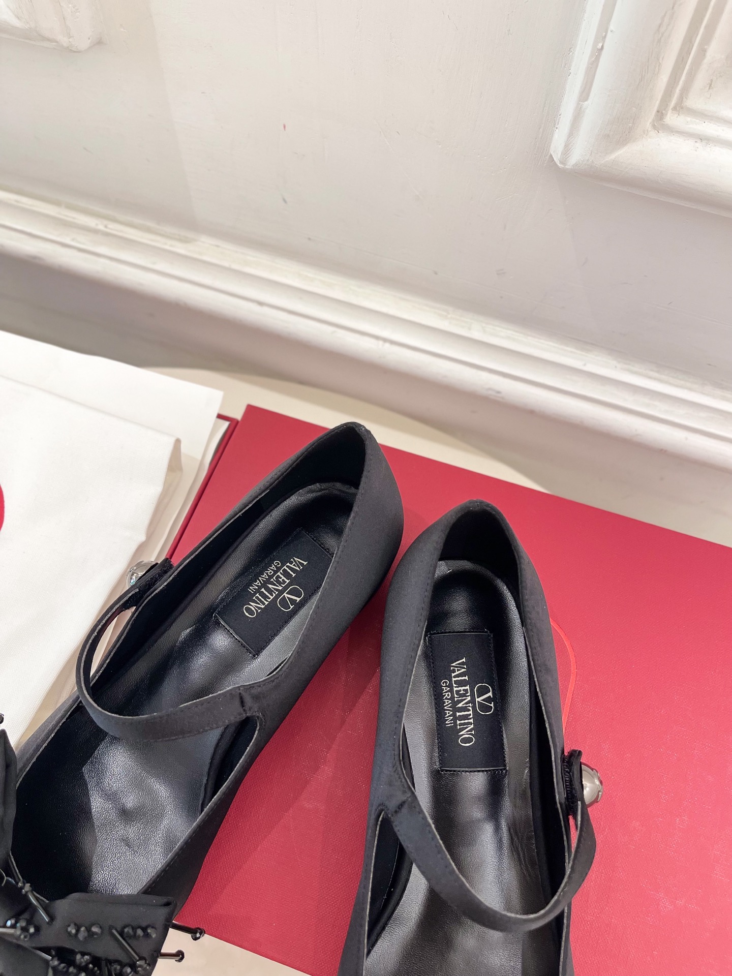 Valentino 华伦天奴 2025ss早春新品 BOWJANE 绉绸玛丽珍芭蕾舞鞋上新☑️
————