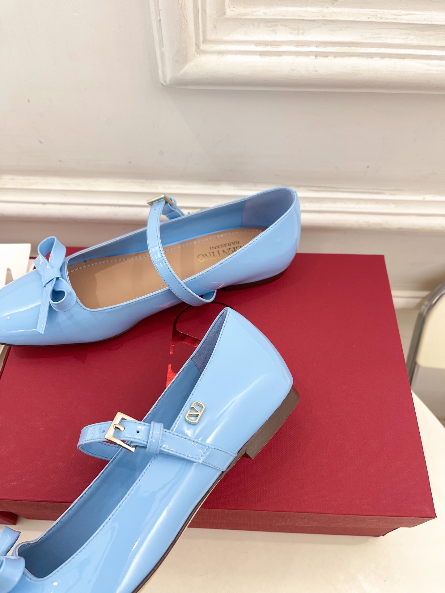 Valentino 华伦天奴 2025ss早春新品 蝴蝶结玛丽珍方头单鞋上新☑️
———————————