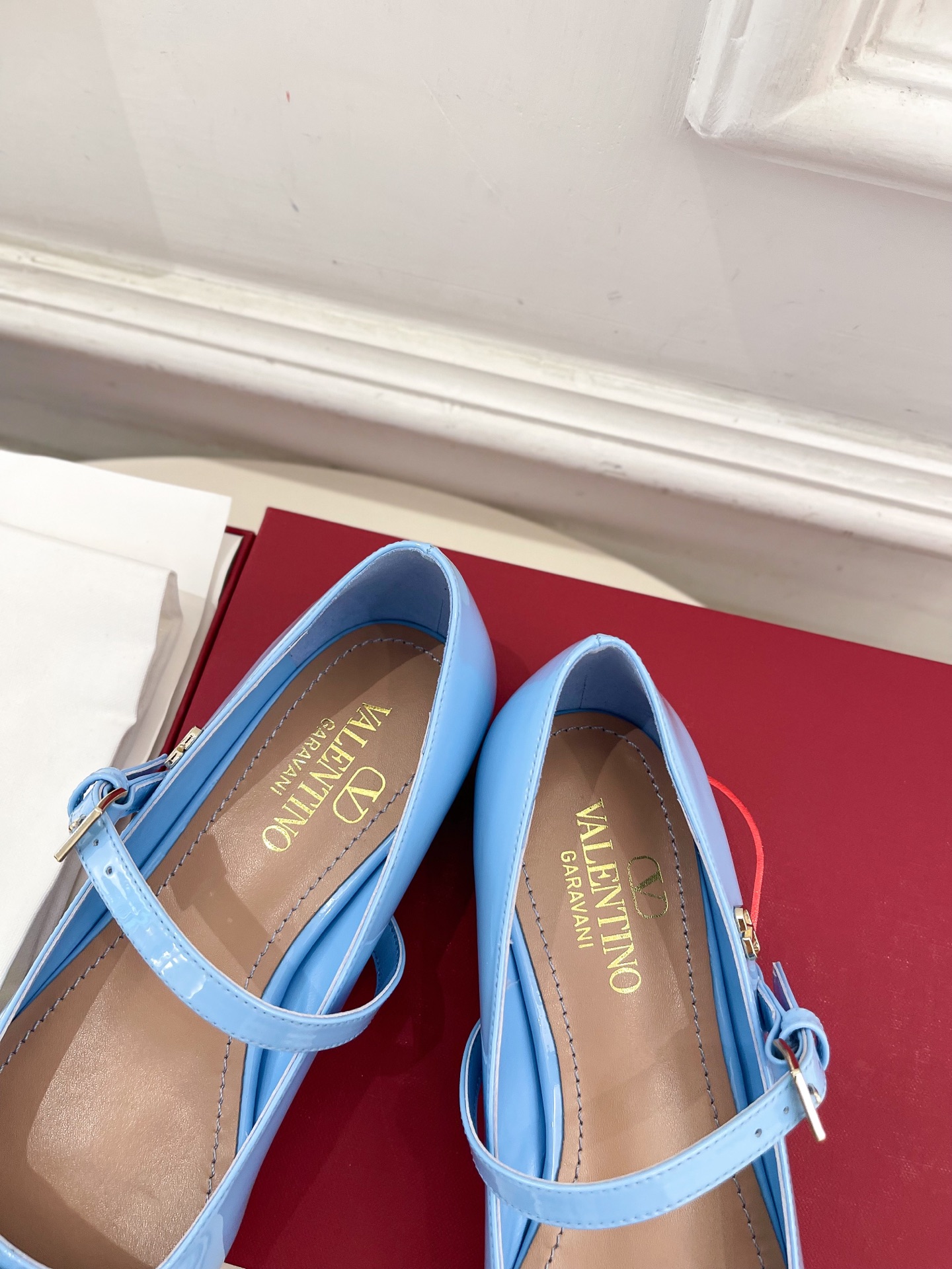 Valentino 华伦天奴 2025ss早春新品 蝴蝶结玛丽珍方头单鞋上新☑️
———————————