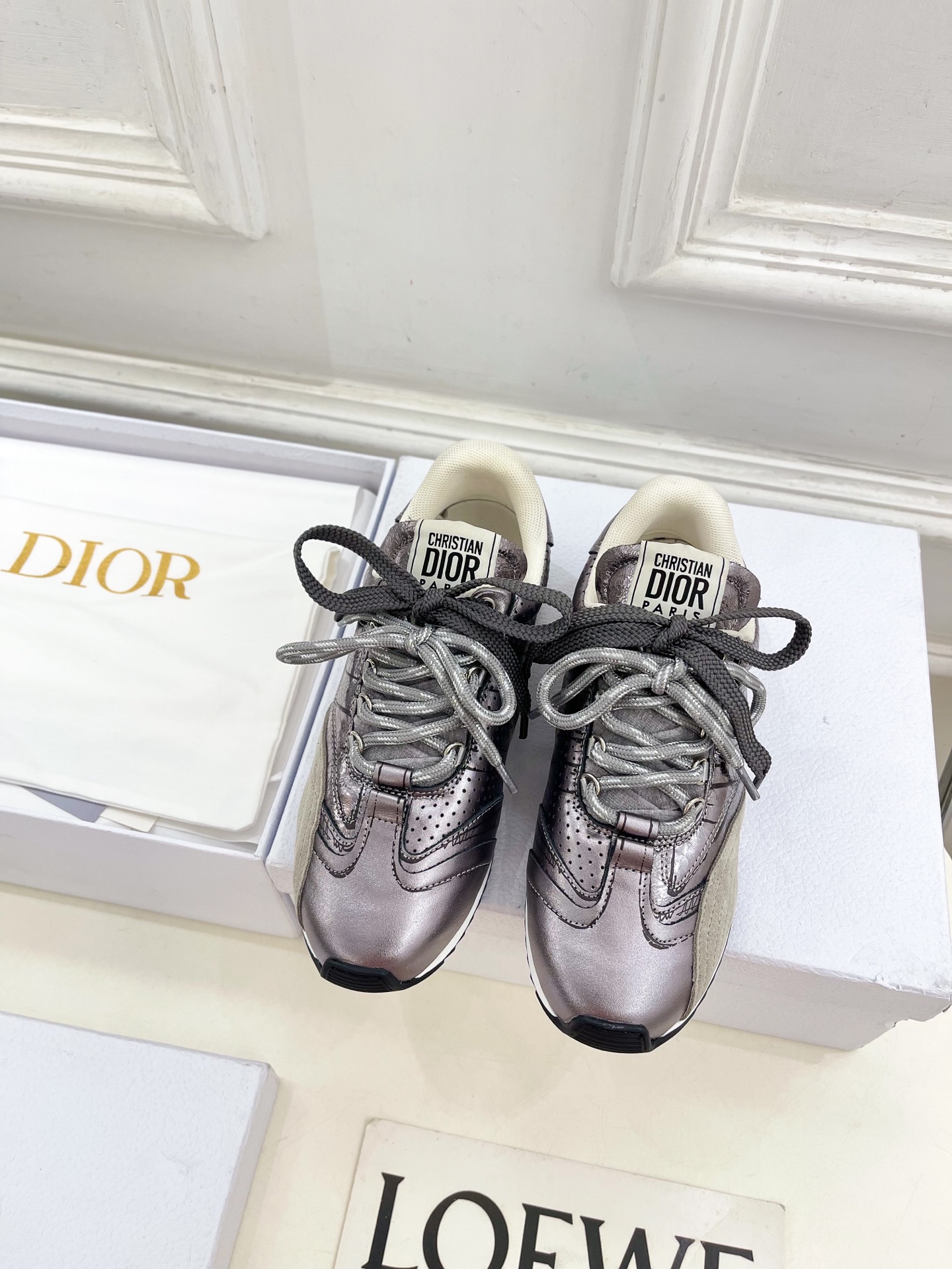 Dior |  迪奥  25𝐬𝐬 

🧡💚2025早春新品 顶级版本⚠️
专柜主打新款D-Sketch 