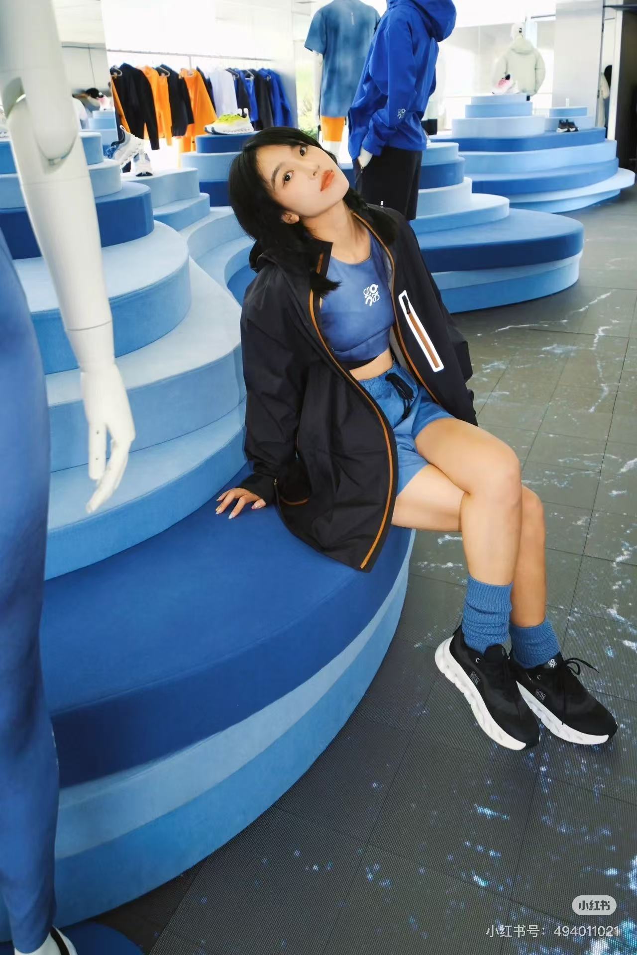 NO:259954,Footwear matching demonstration, casual shoes/sports shoes, sneakers19860909上脚搭配示范,休闲鞋/运动鞋,sneakers,Women's Shoes