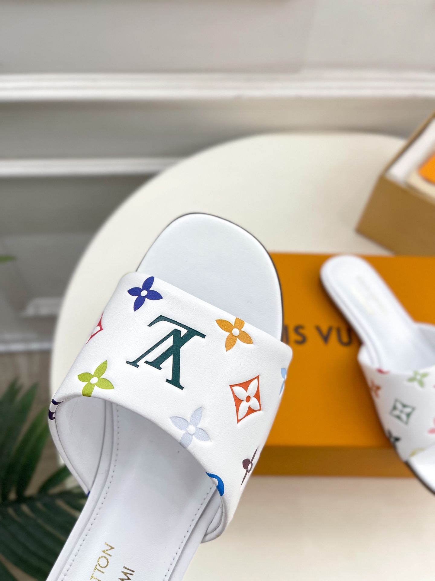LV  | 路易威登    25𝐬𝐬 

🧡💚2025 早春新款 顶级版本‼️原版一致
专柜主打最新款 