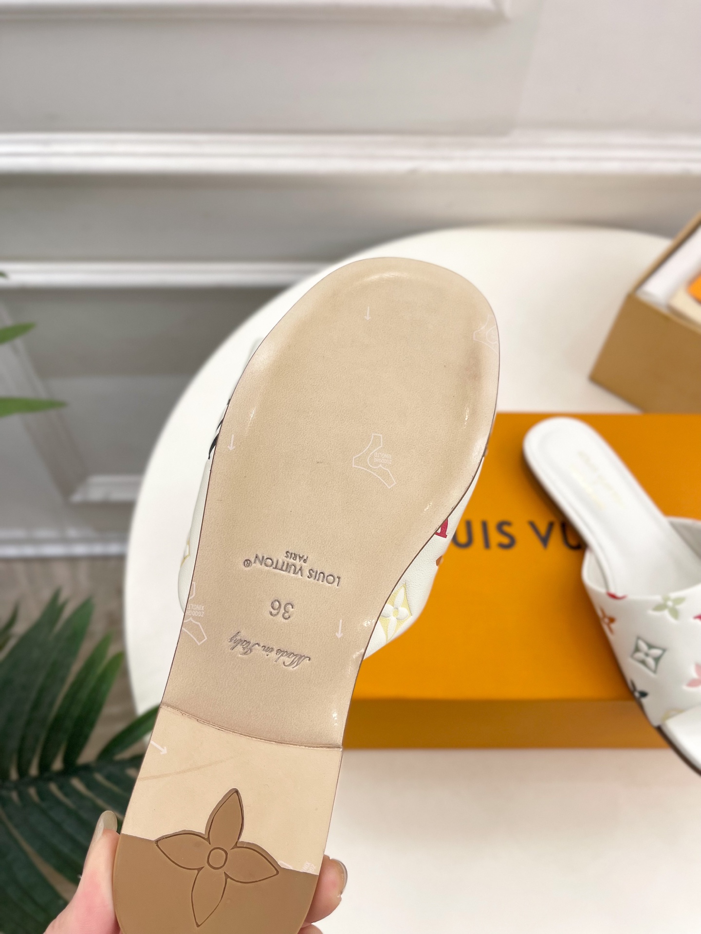 LV  | 路易威登    25𝐬𝐬 

🧡💚2025 早春新款 顶级版本‼️原版一致
专柜主打最新款 