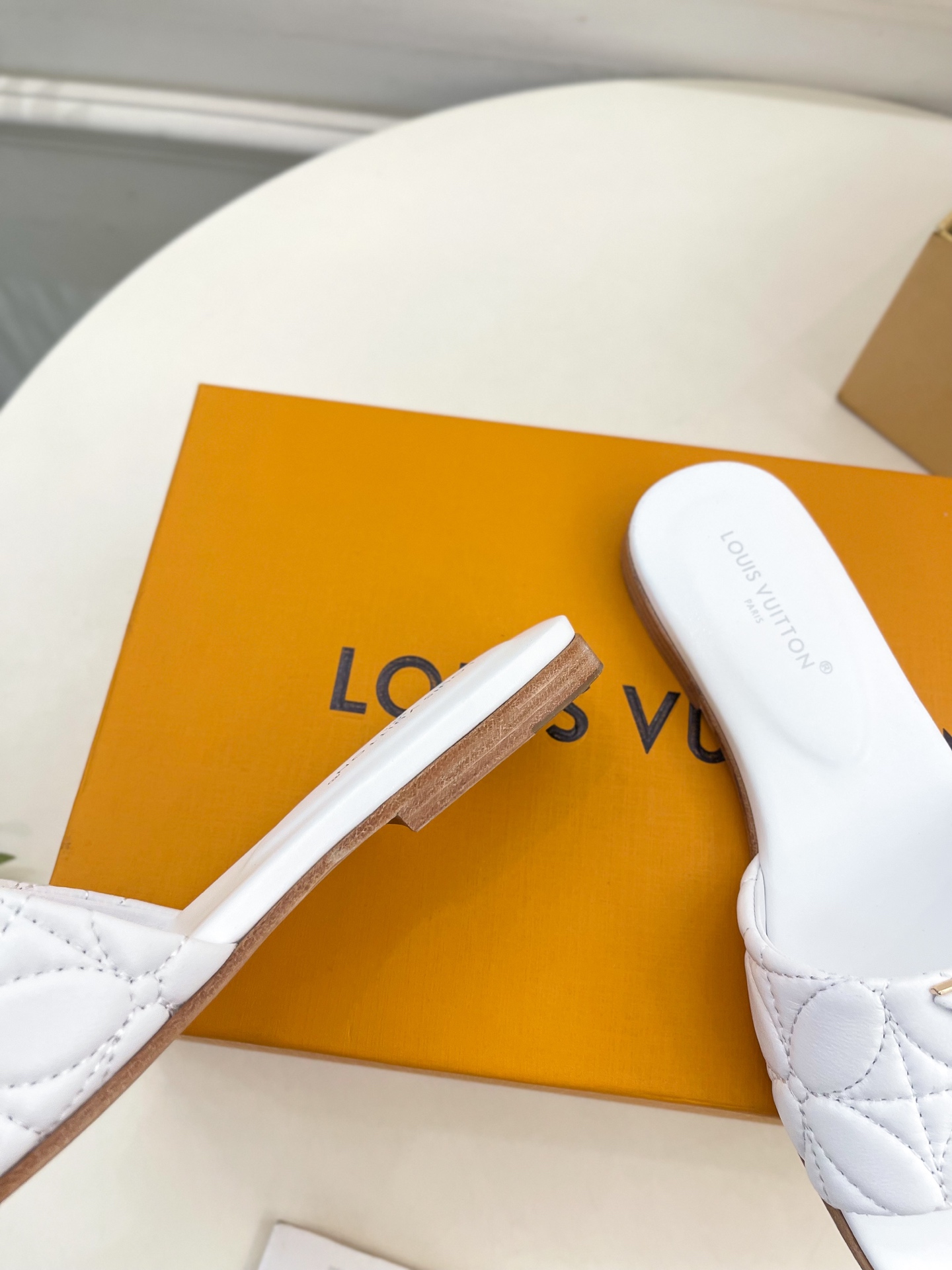 LV | 路易威登 25𝐬𝐬 
🧡💚2025春夏新款 顶级版本‼️原版一致
专柜主打最新款 LV 电绣字