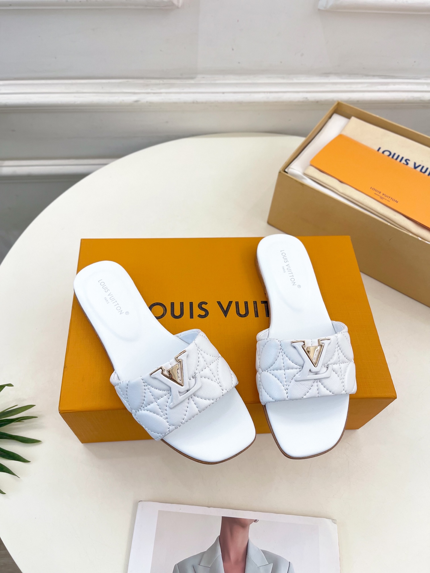 LV | 路易威登 25𝐬𝐬 
🧡💚2025春夏新款 顶级版本‼️原版一致
专柜主打最新款 LV 电绣字