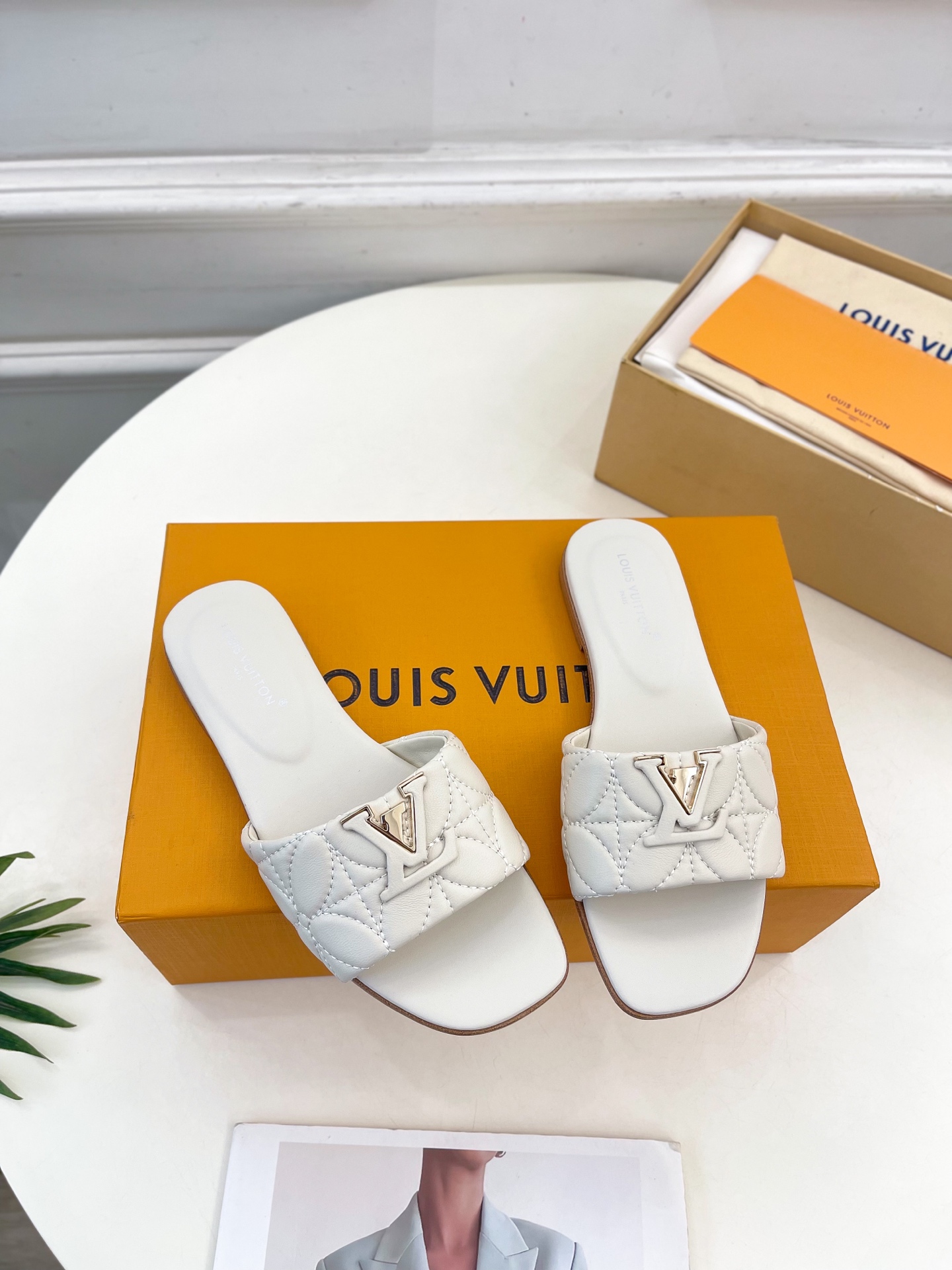 LV | 路易威登 25𝐬𝐬 
🧡💚2025春夏新款 顶级版本‼️原版一致
专柜主打最新款 LV 电绣字
