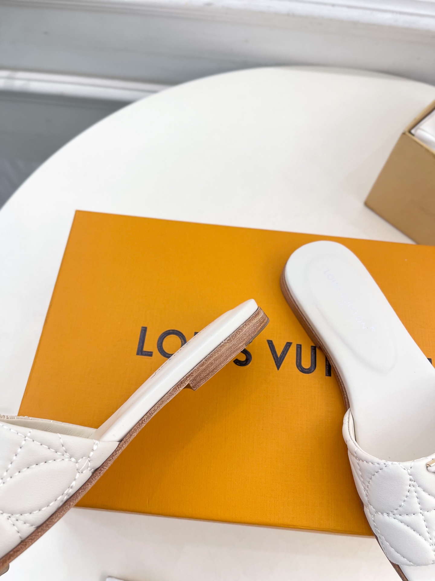 LV | 路易威登 25𝐬𝐬 
🧡💚2025春夏新款 顶级版本‼️原版一致
专柜主打最新款 LV 电绣字