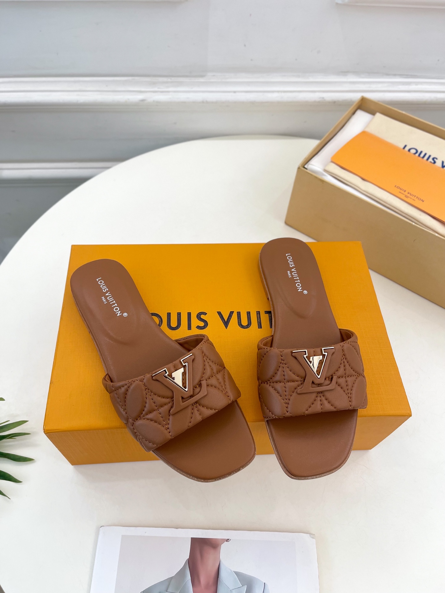 LV | 路易威登 25𝐬𝐬 
🧡💚2025春夏新款 顶级版本‼️原版一致
专柜主打最新款 LV 电绣字