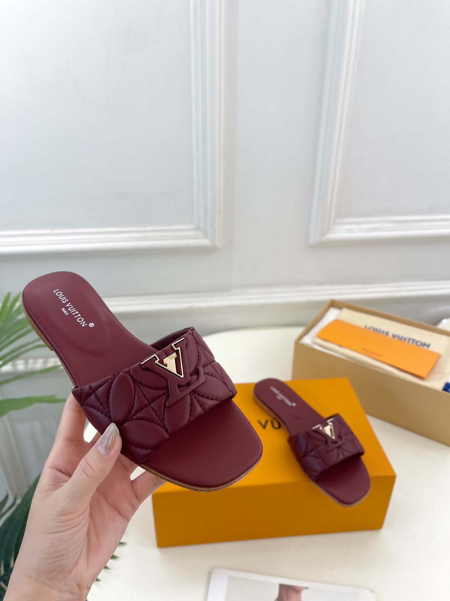 LV | 路易威登 25𝐬𝐬 
🧡💚2025春夏新款 顶级版本‼️原版一致
专柜主打最新款 LV 电绣字