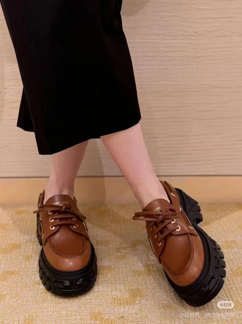 NO:247860,Demonstration of foot fitting, loafers, loafers19860909上脚搭配示范,乐福鞋,loafers,Women's Shoes