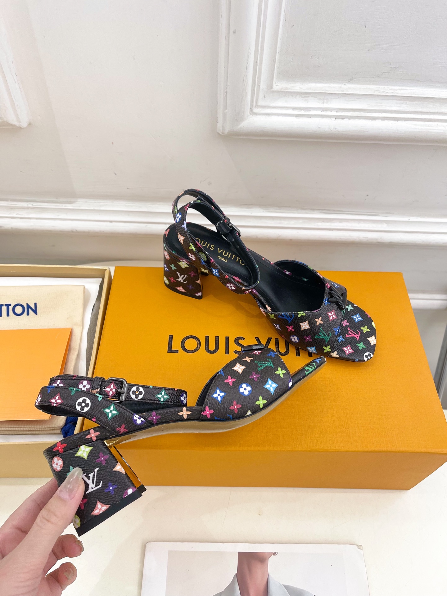 LV  | 路易威登    25𝐬𝐬 

🧡💚2025 早春新款 顶级版本‼️原版一致
专柜主打最新款 