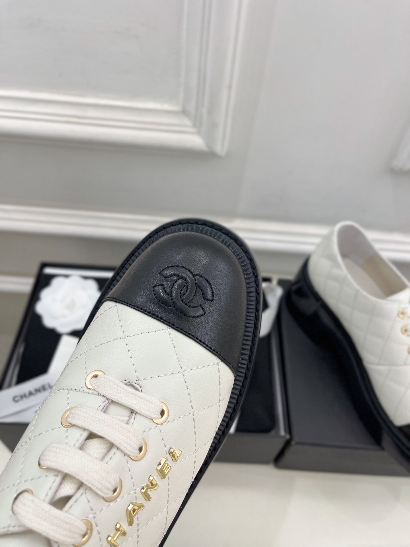 𝐂𝐇𝐀𝐍𝐄𝐋  | 小香  25𝐬𝐬 

🦋2025 春夏新品  专柜经典款 小香双C菱格字母扣中古小皮
