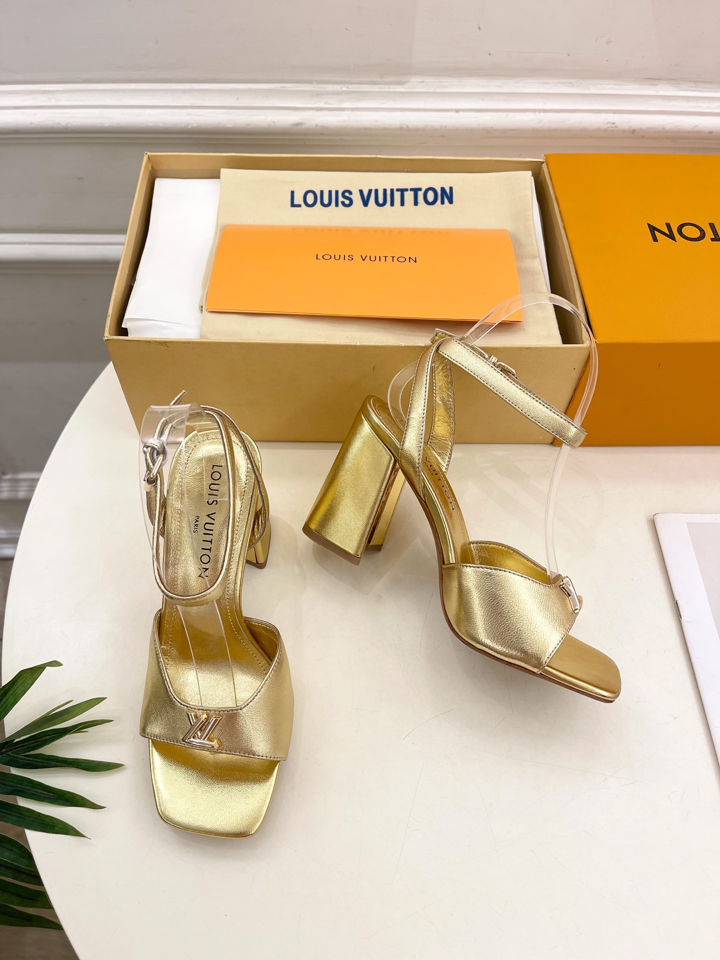 LV | 路易威登 25𝐬𝐬 
🧡💚2025 早春新款 顶级版本‼️原版一致
专柜主打最新款 SWING