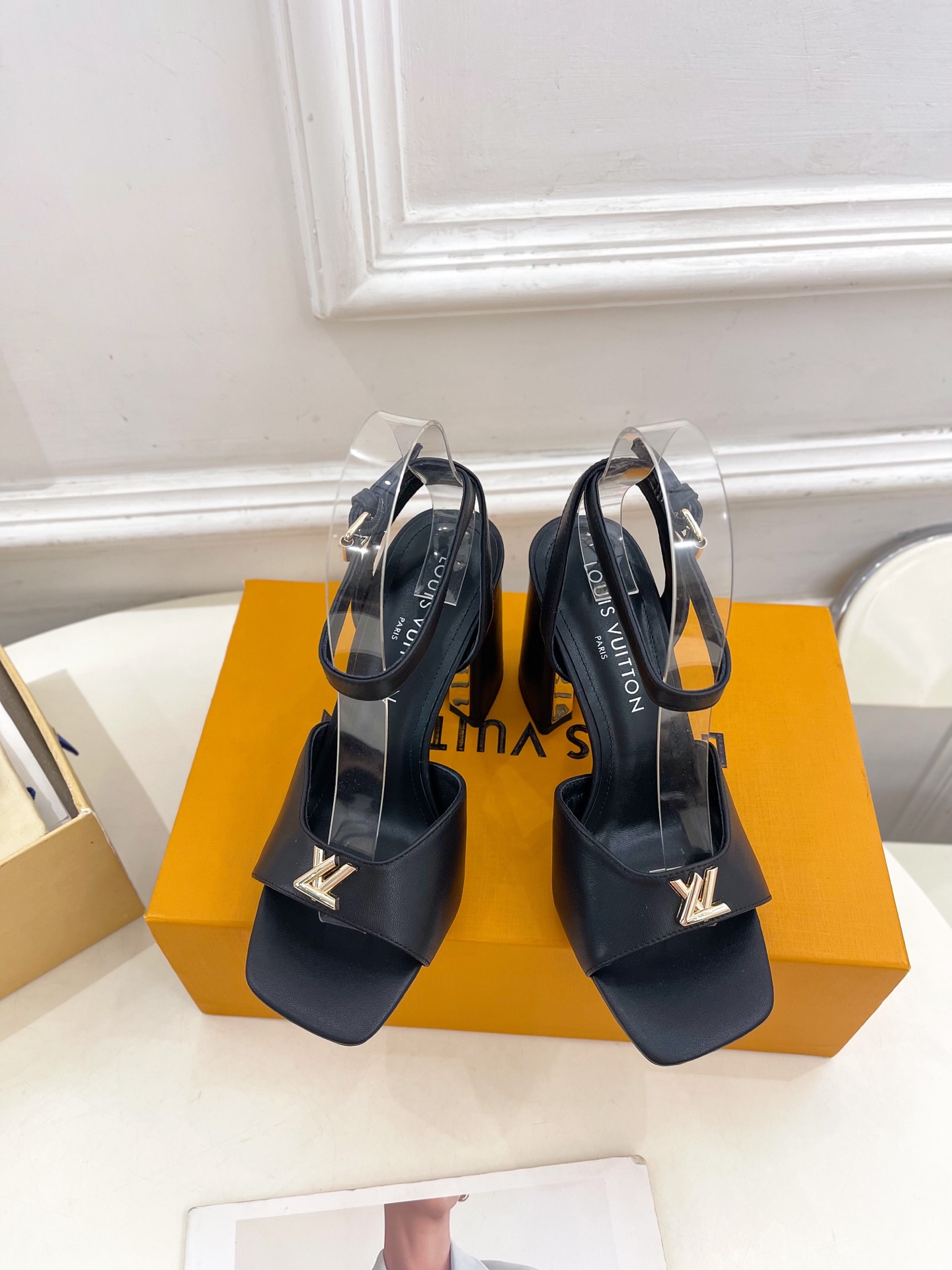 LV | 路易威登 25𝐬𝐬 
🧡💚2025 早春新款 顶级版本‼️原版一致
专柜主打最新款 SWING
