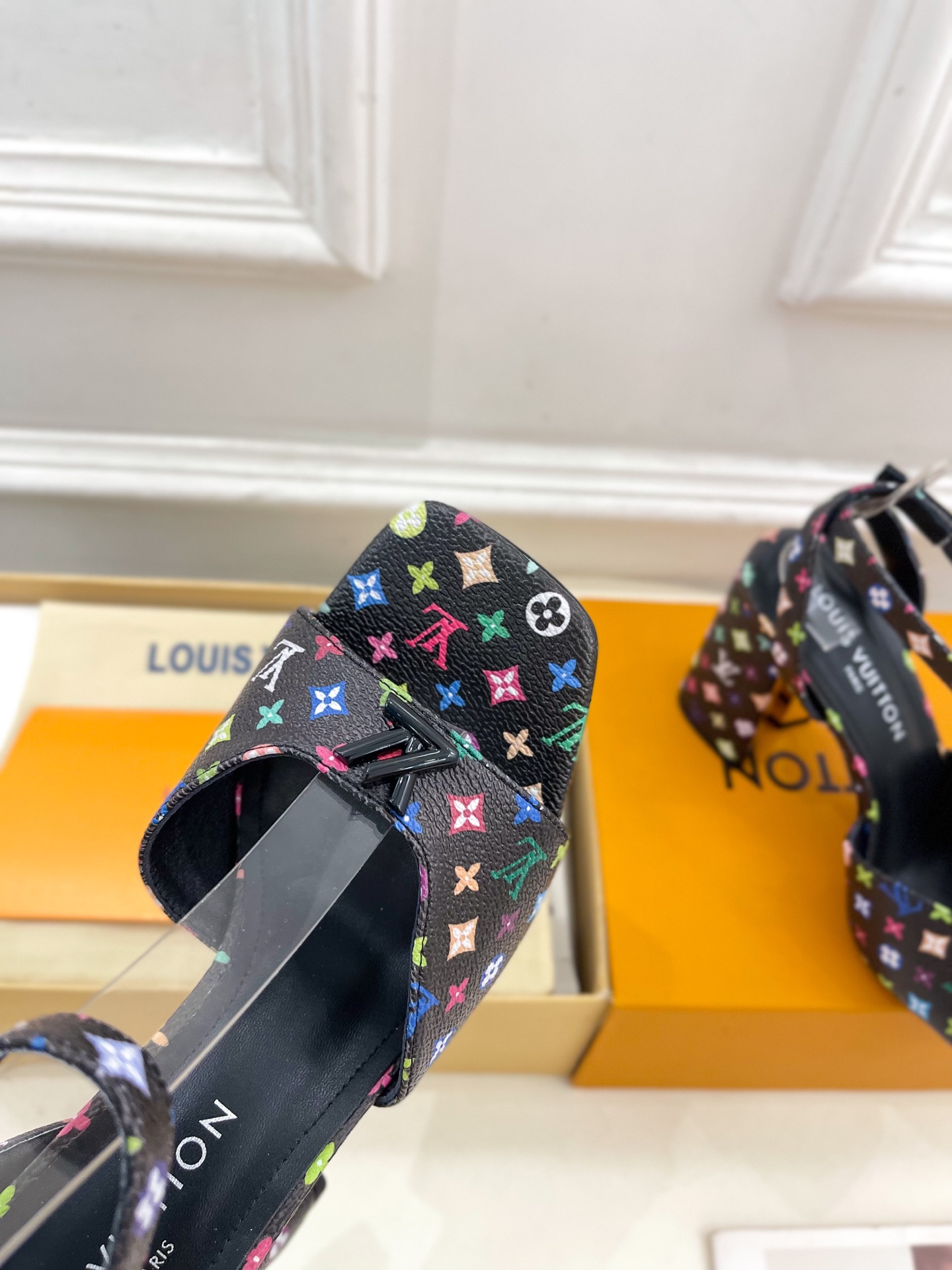 LV | 路易威登 25𝐬𝐬 
🧡💚2025 早春新款 顶级版本‼️原版一致
专柜主打最新款 SWING