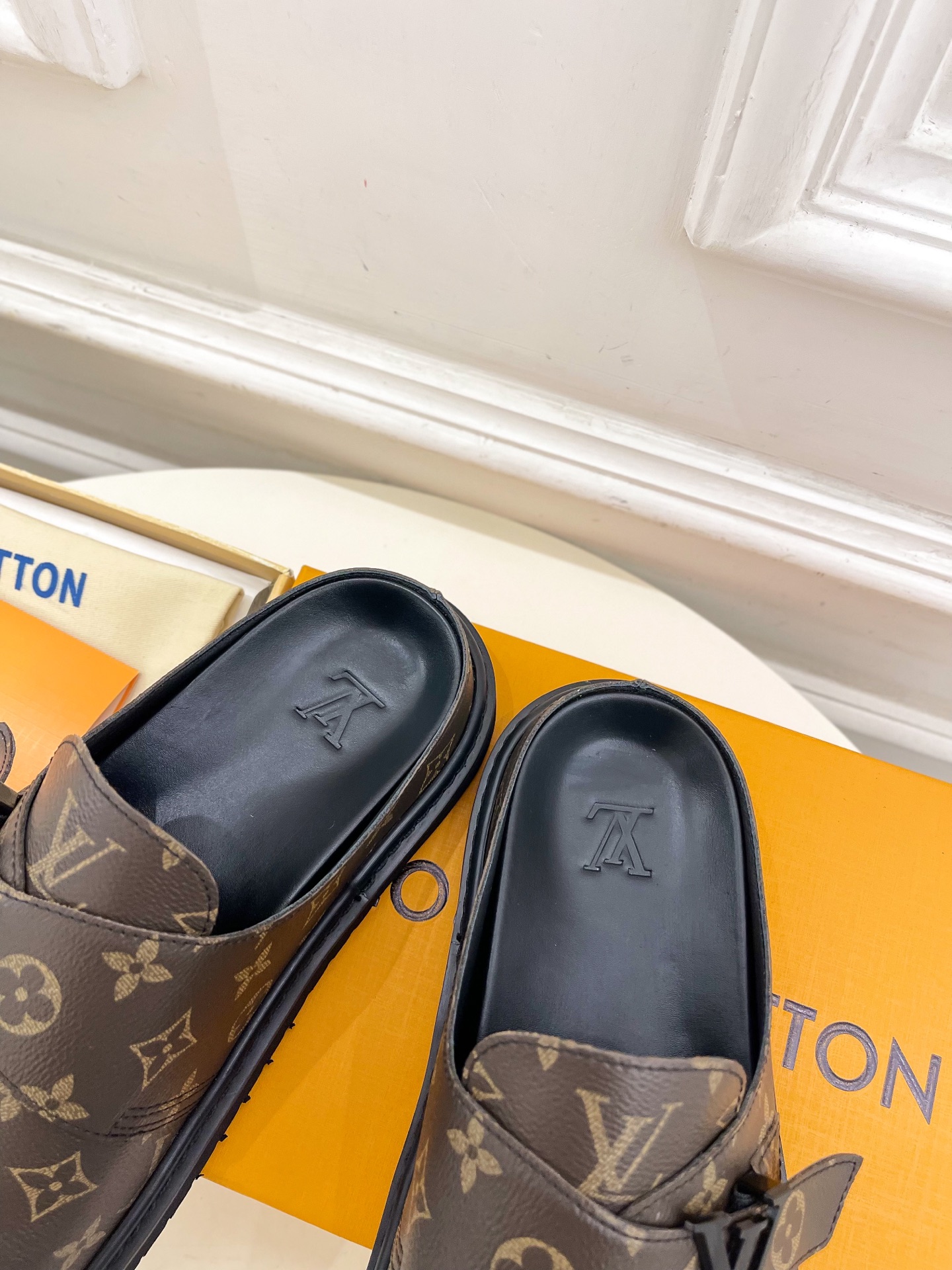LV  | 路易威登  25𝐬𝐬 

🧡💚2025 早春新款 顶级版本⚠️
专柜主打最新款 COSY C