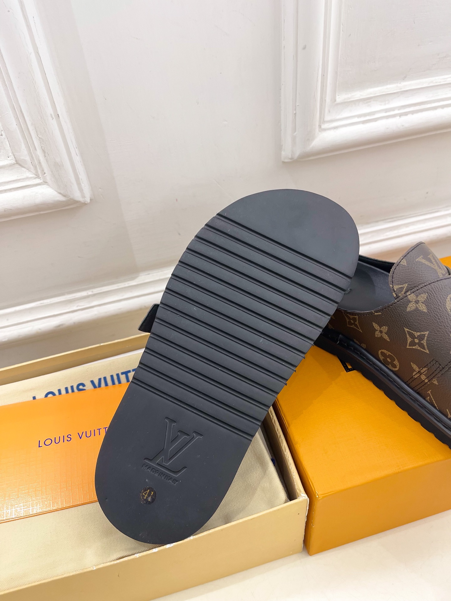 LV  | 路易威登  25𝐬𝐬 

🧡💚2025 早春新款 顶级版本⚠️
专柜主打最新款 COSY C